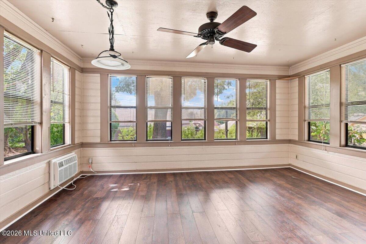 7340 Cedardale Cove Property Photo 16