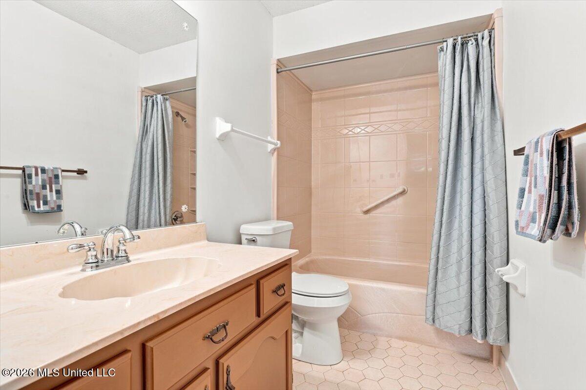 7340 Cedardale Cove Property Photo 21