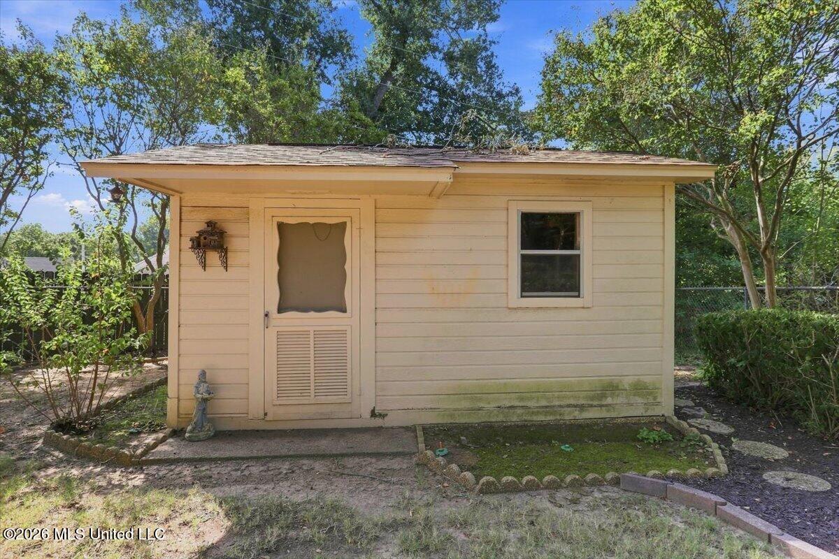 7340 Cedardale Cove Property Photo 30