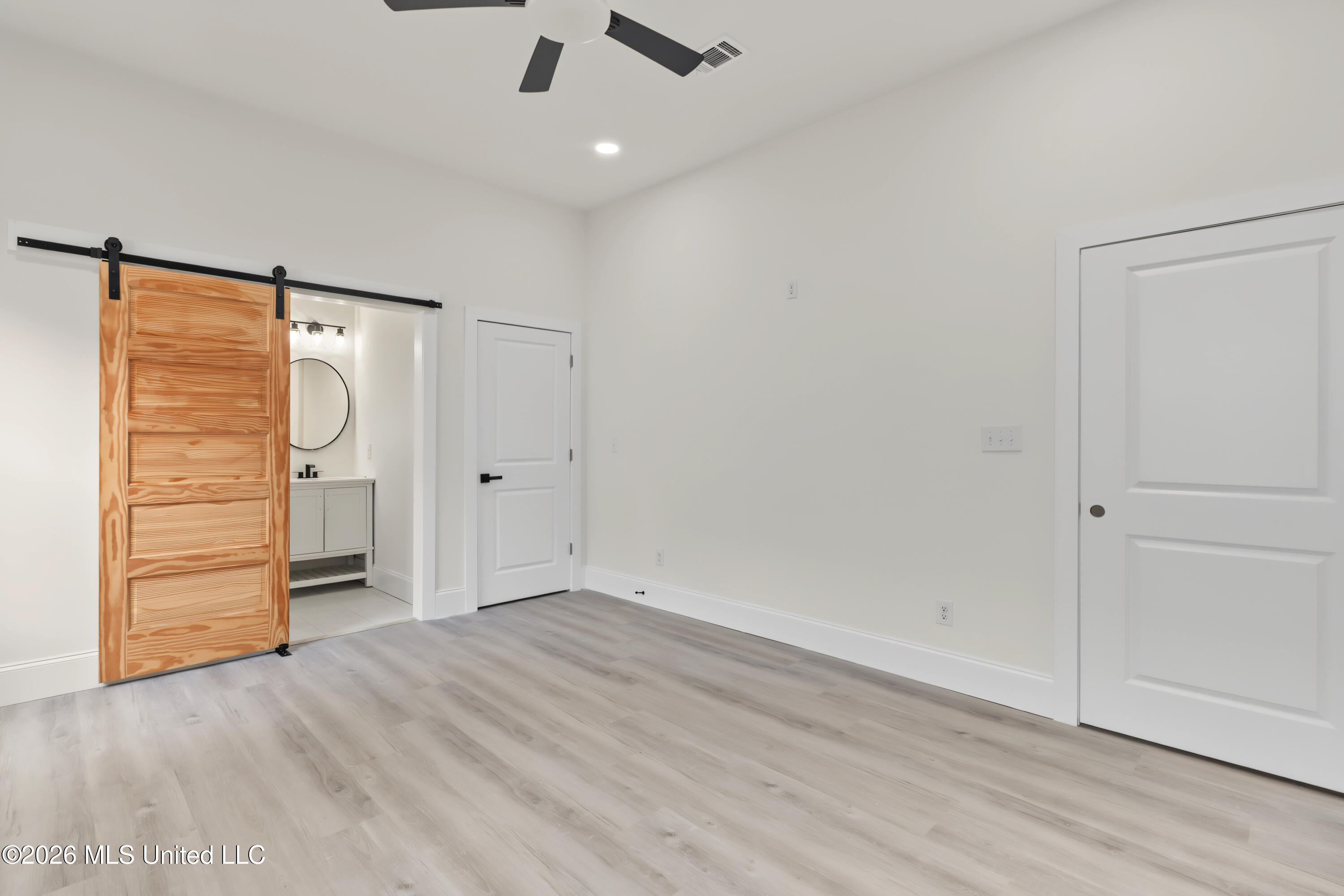 828 Regnault Avenue Property Photo 9