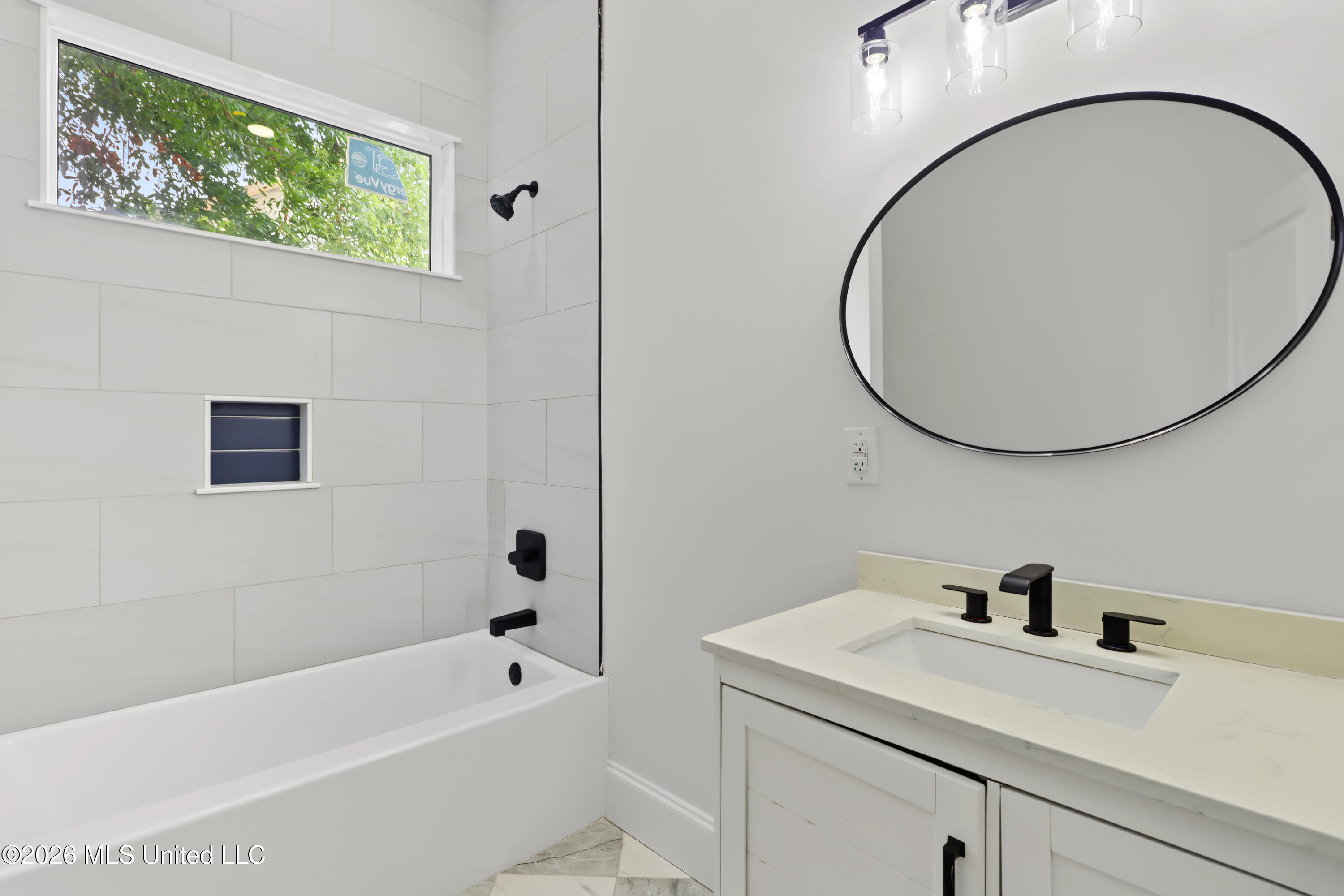 828 Regnault Avenue Property Photo 16
