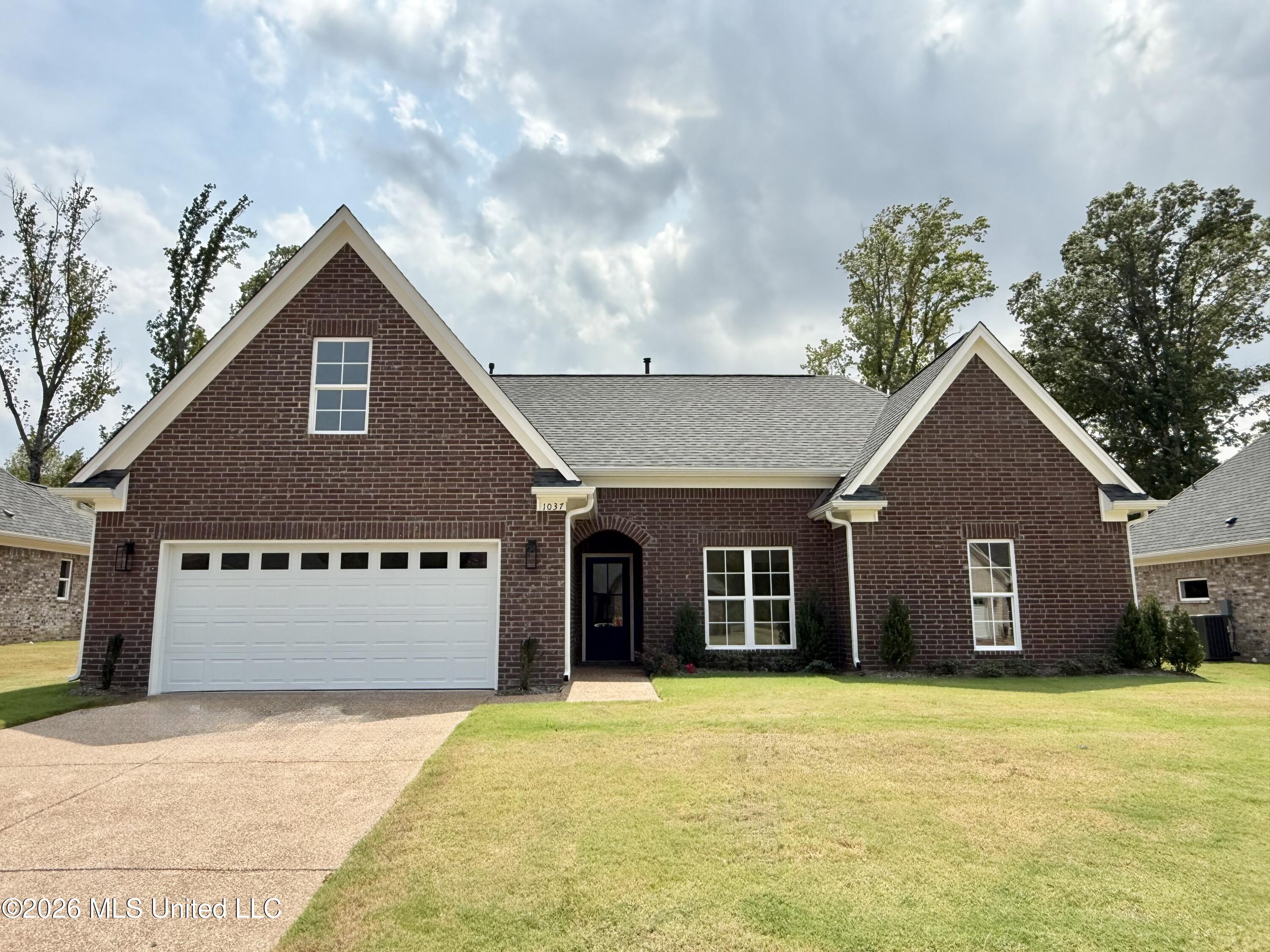 1037 Great Gln Drive Property Photo 1
