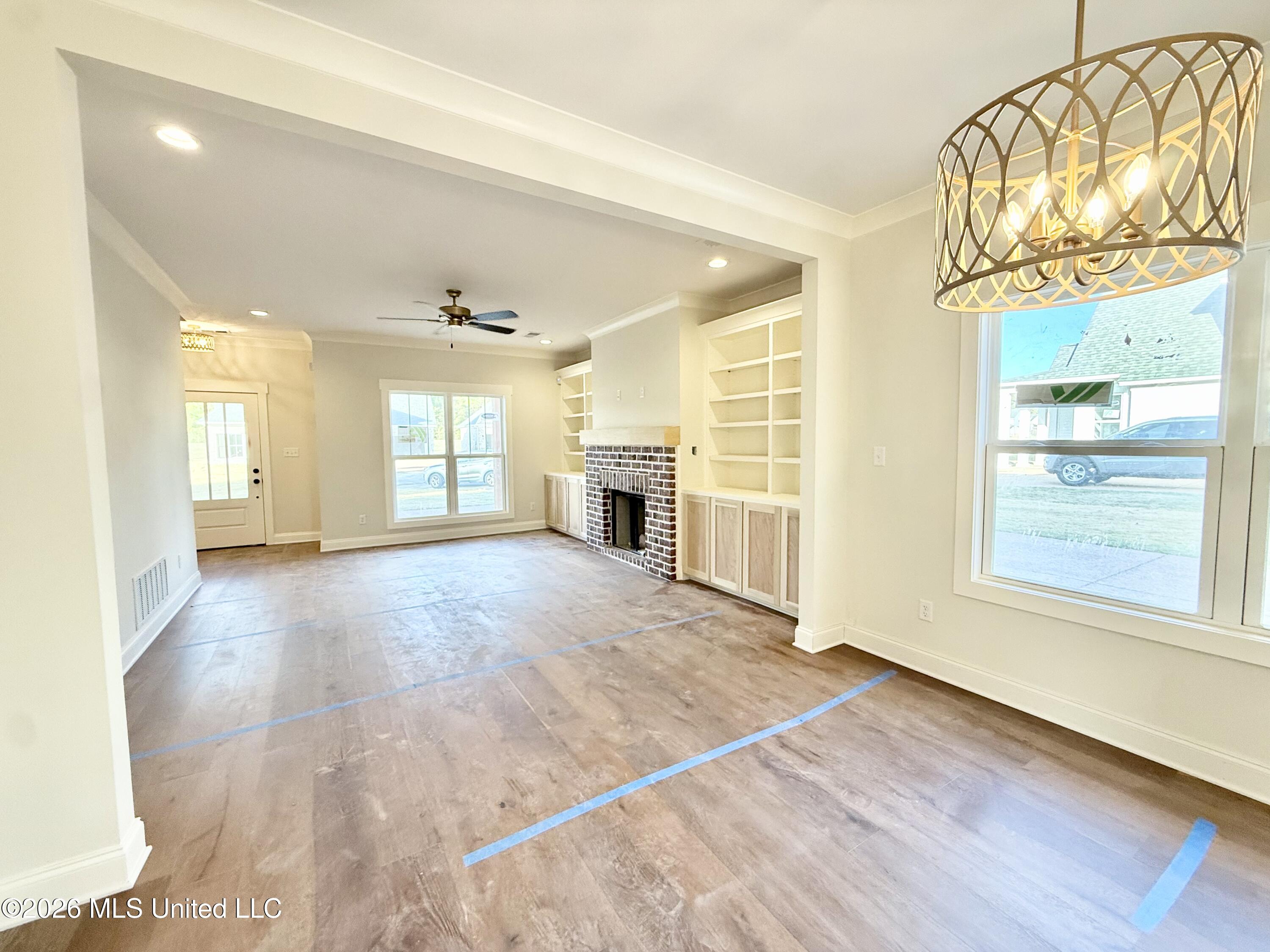 2481 Saint Charles Cove Property Photo 4