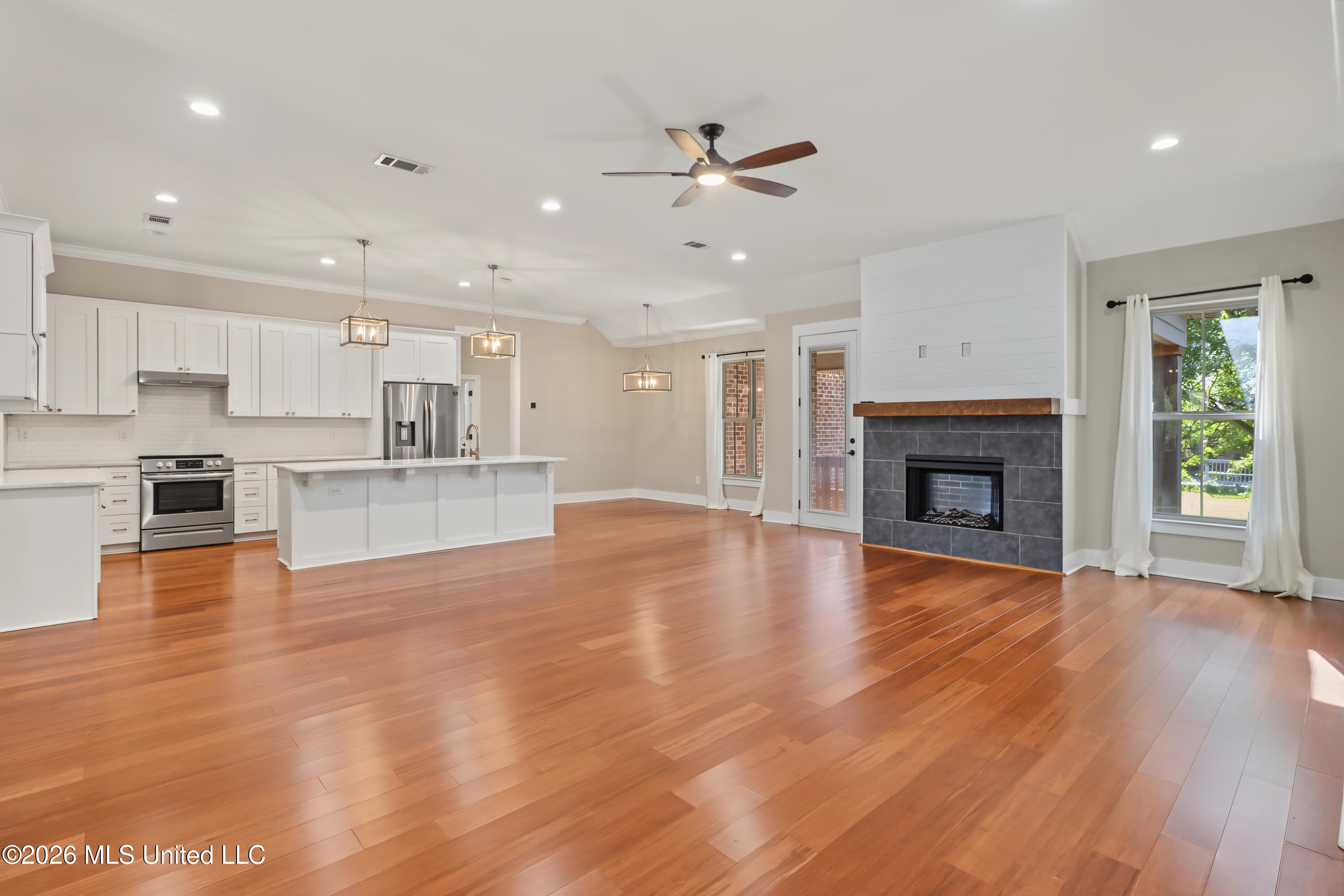 463 Channel Mark Drive Property Photo 4