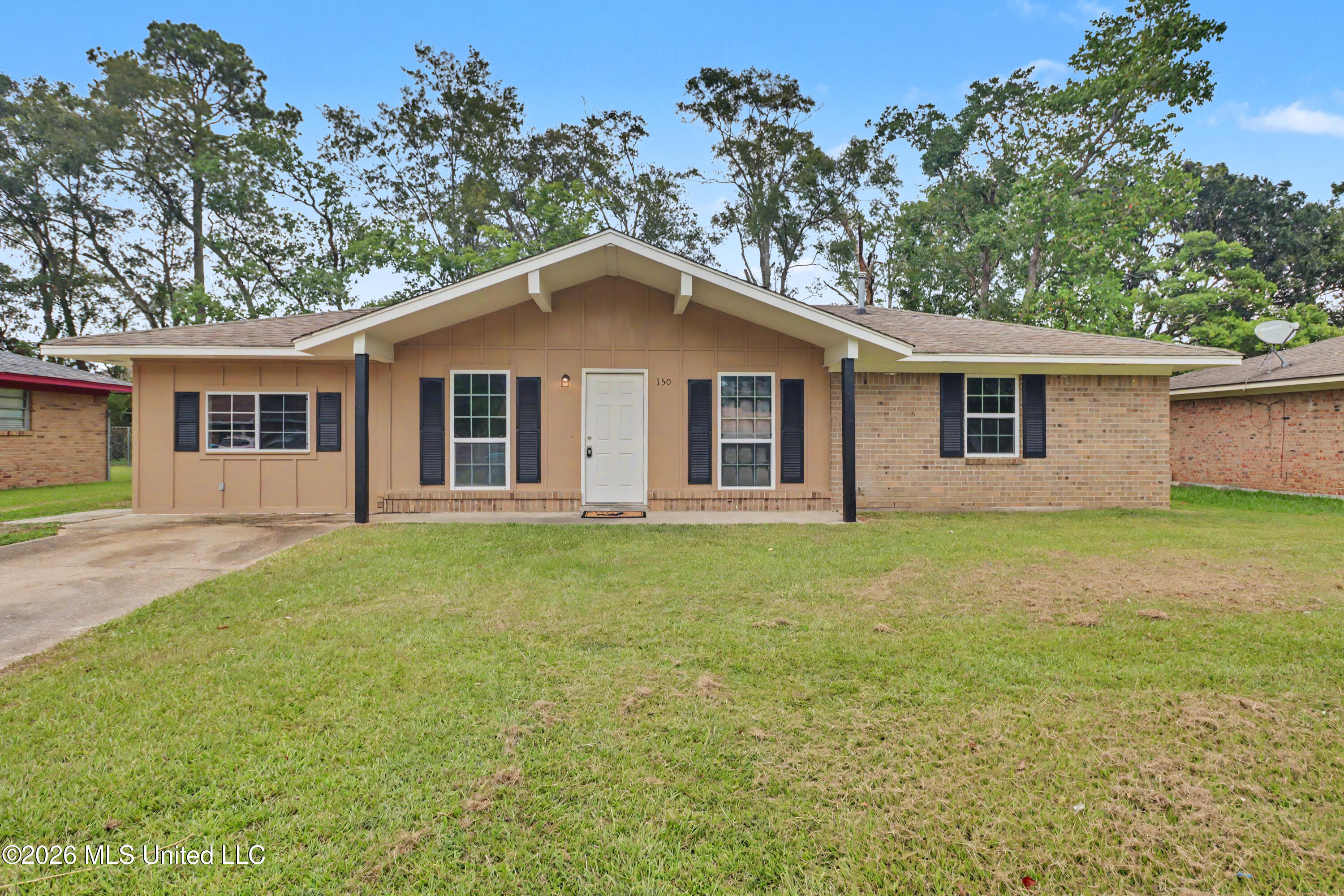 150 Ben Drive Property Photo 1