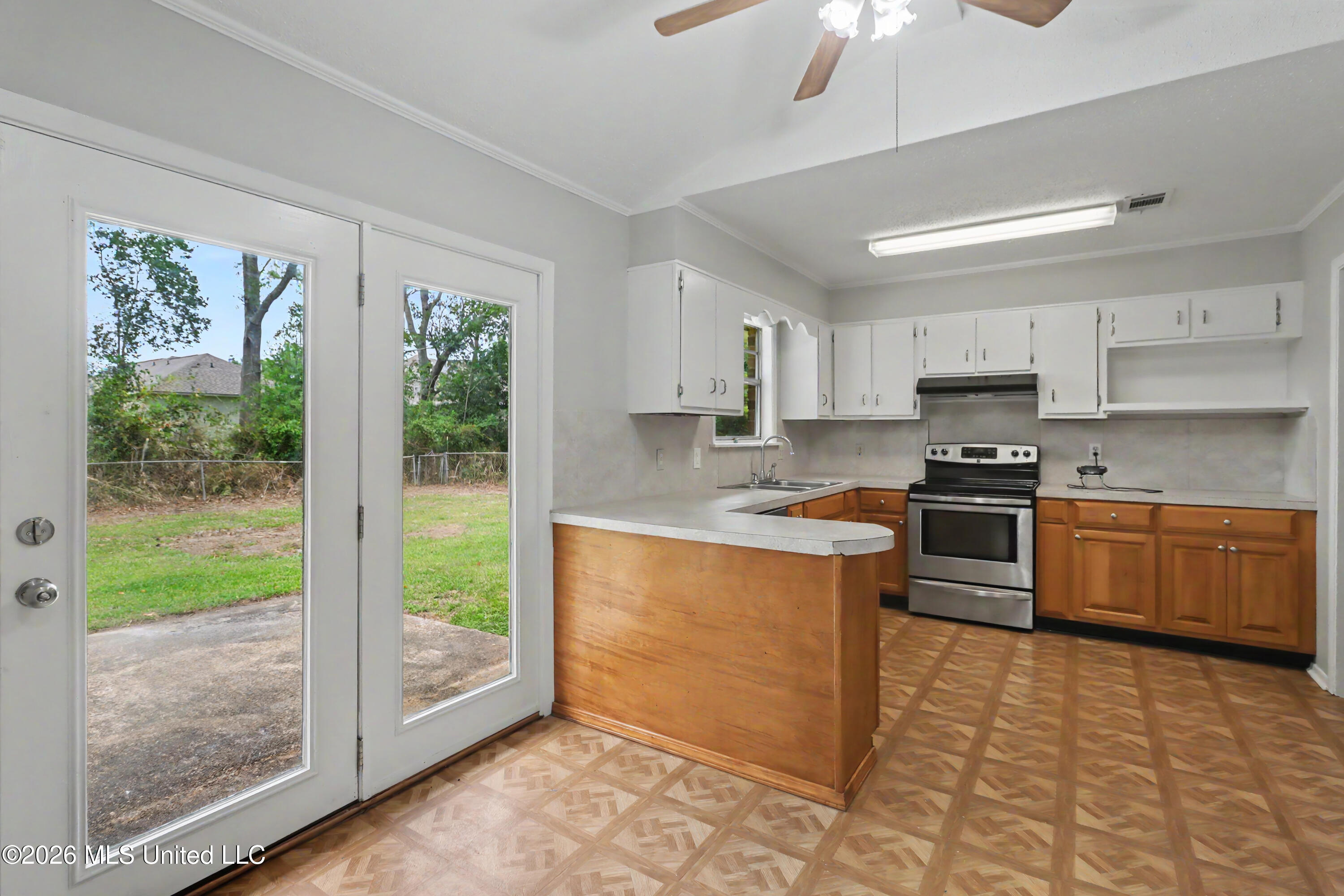 150 Ben Drive Property Photo 8
