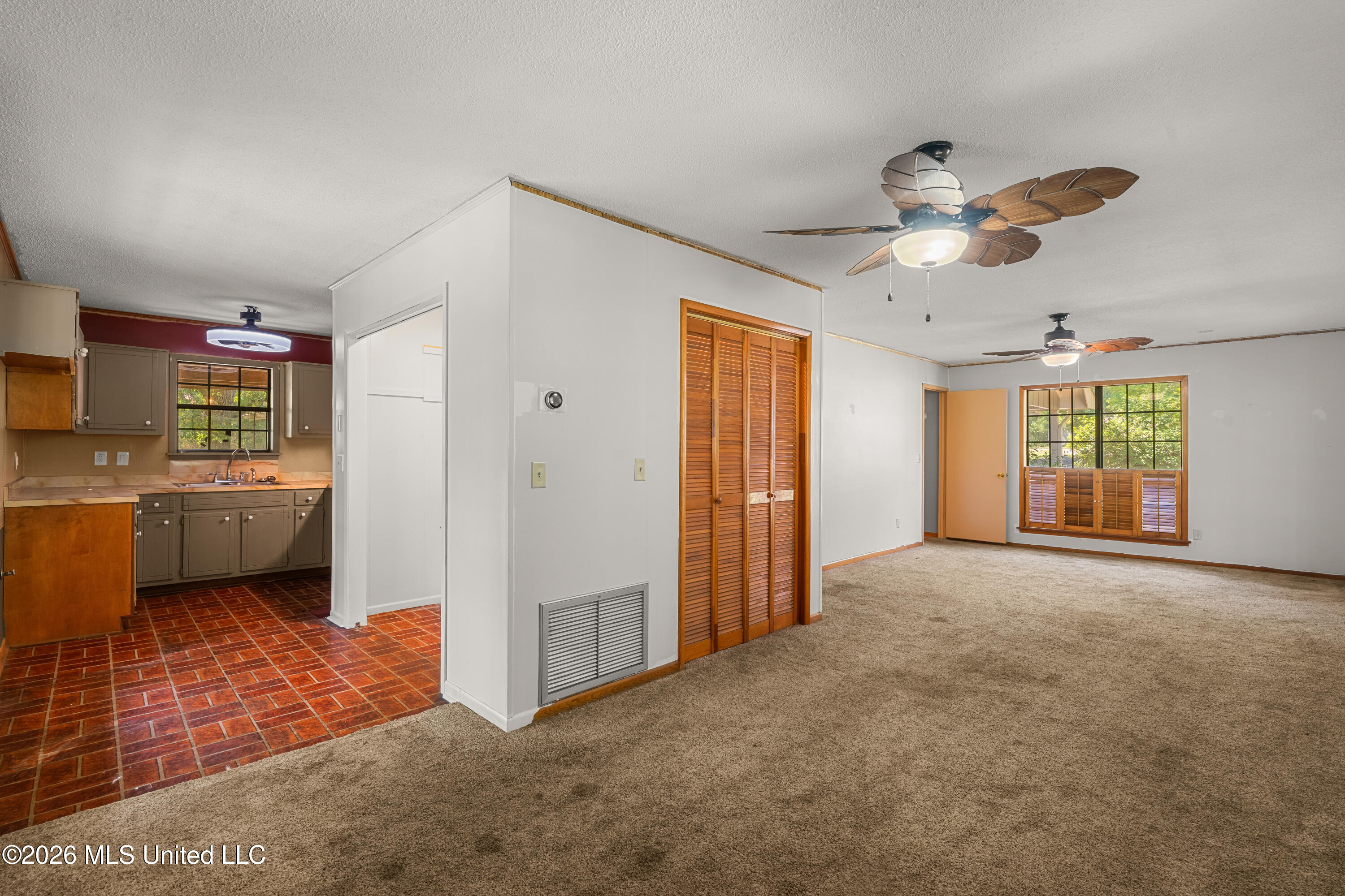 1431 N Highway 29 Property Photo 16