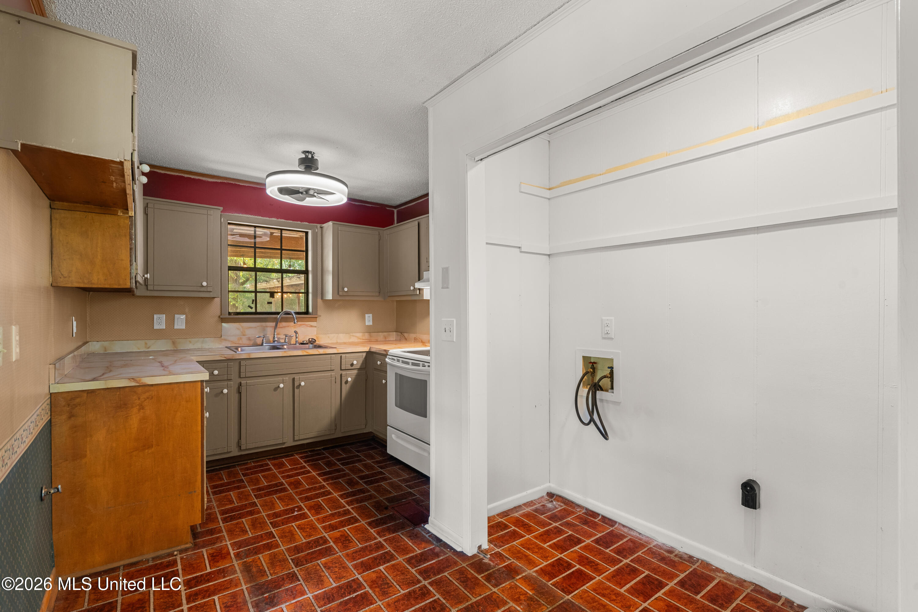 1431 N Highway 29 Property Photo 17