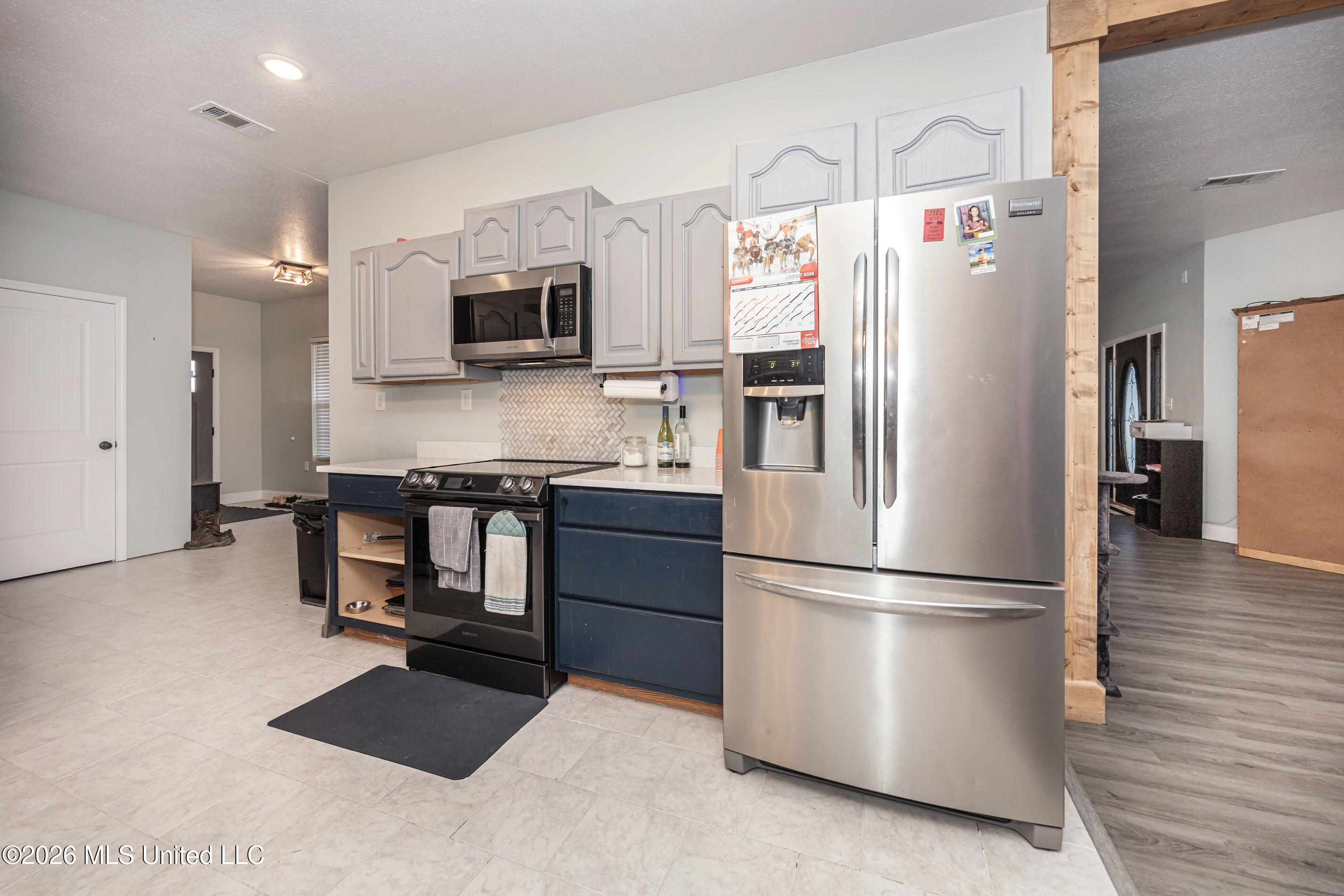 15405 Drake Lane Property Photo 15