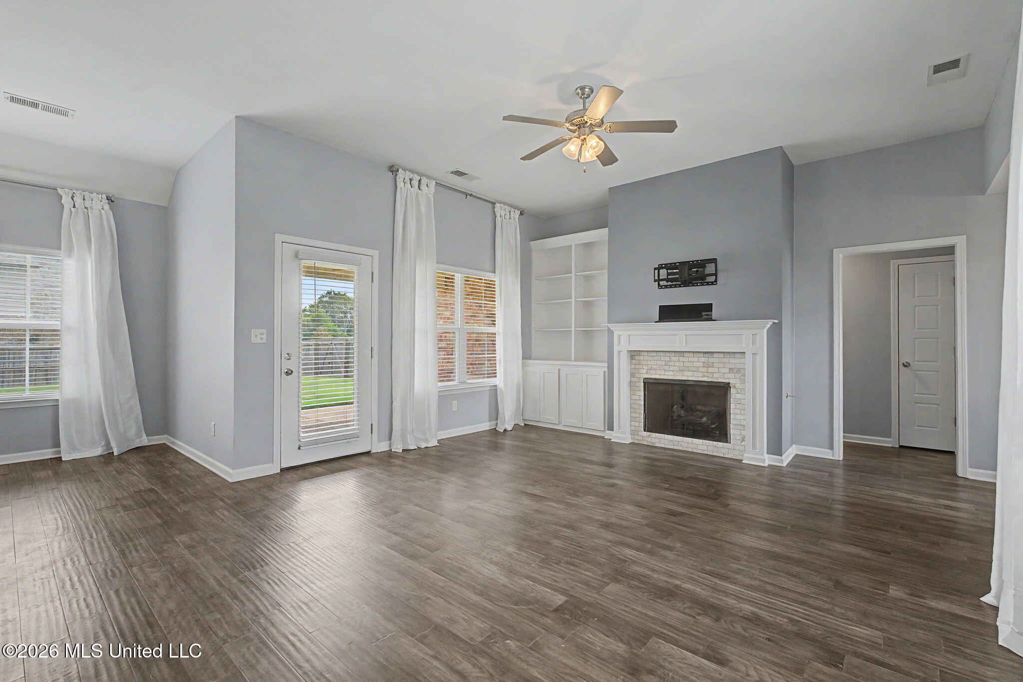 3770 Hawthorn Drive Property Photo 7