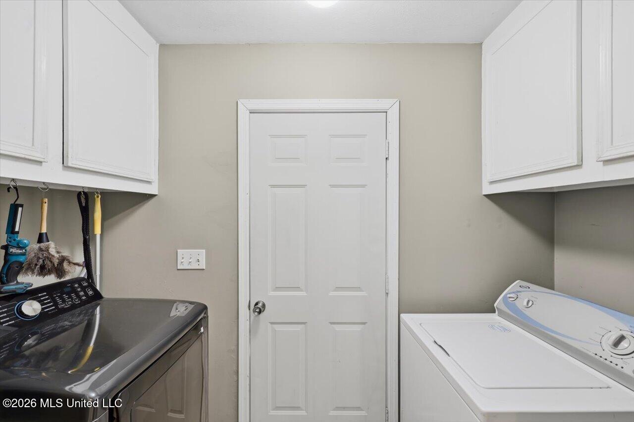 1018 Barnett Bend Circle Property Photo 15