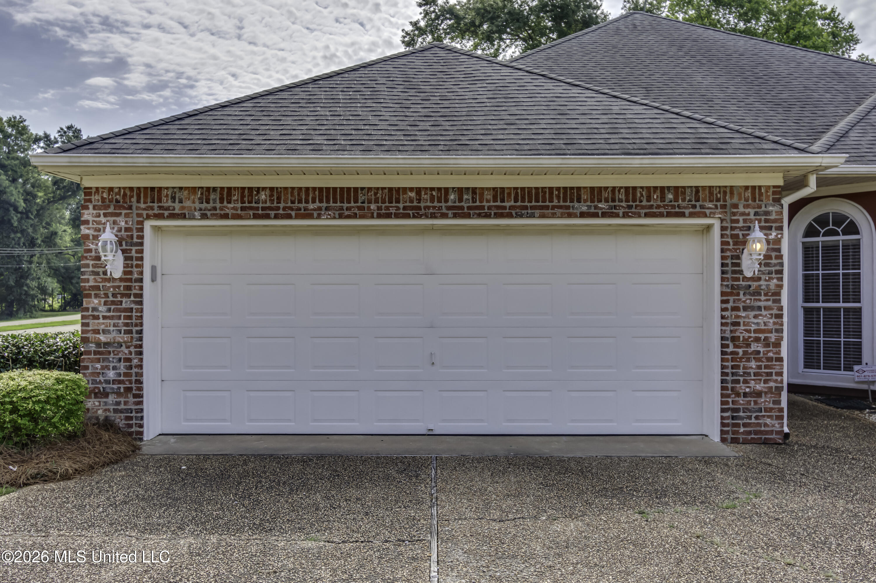 381 Bradford Drive Property Photo 9