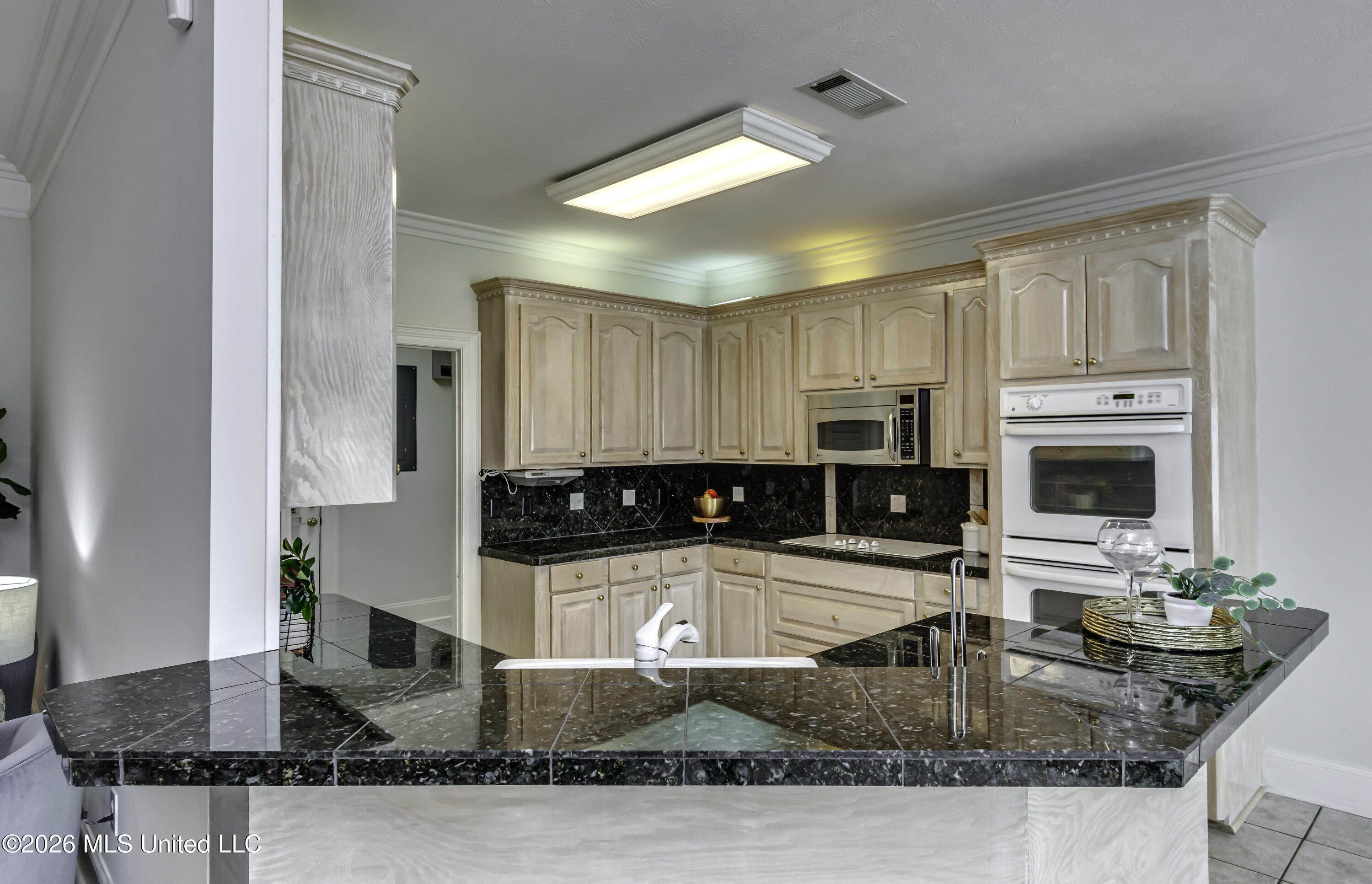 381 Bradford Drive Property Photo 23