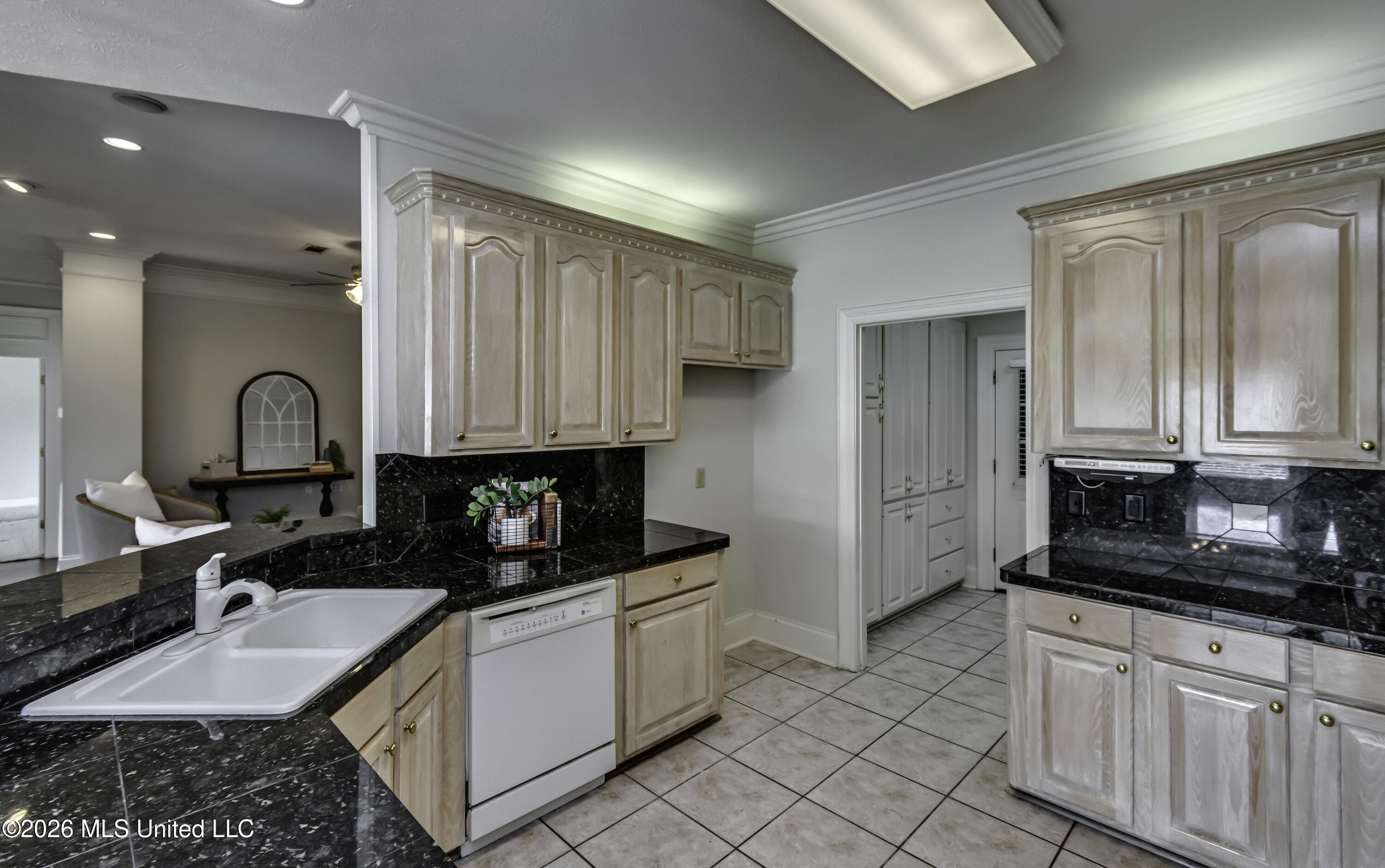 381 Bradford Drive Property Photo 24