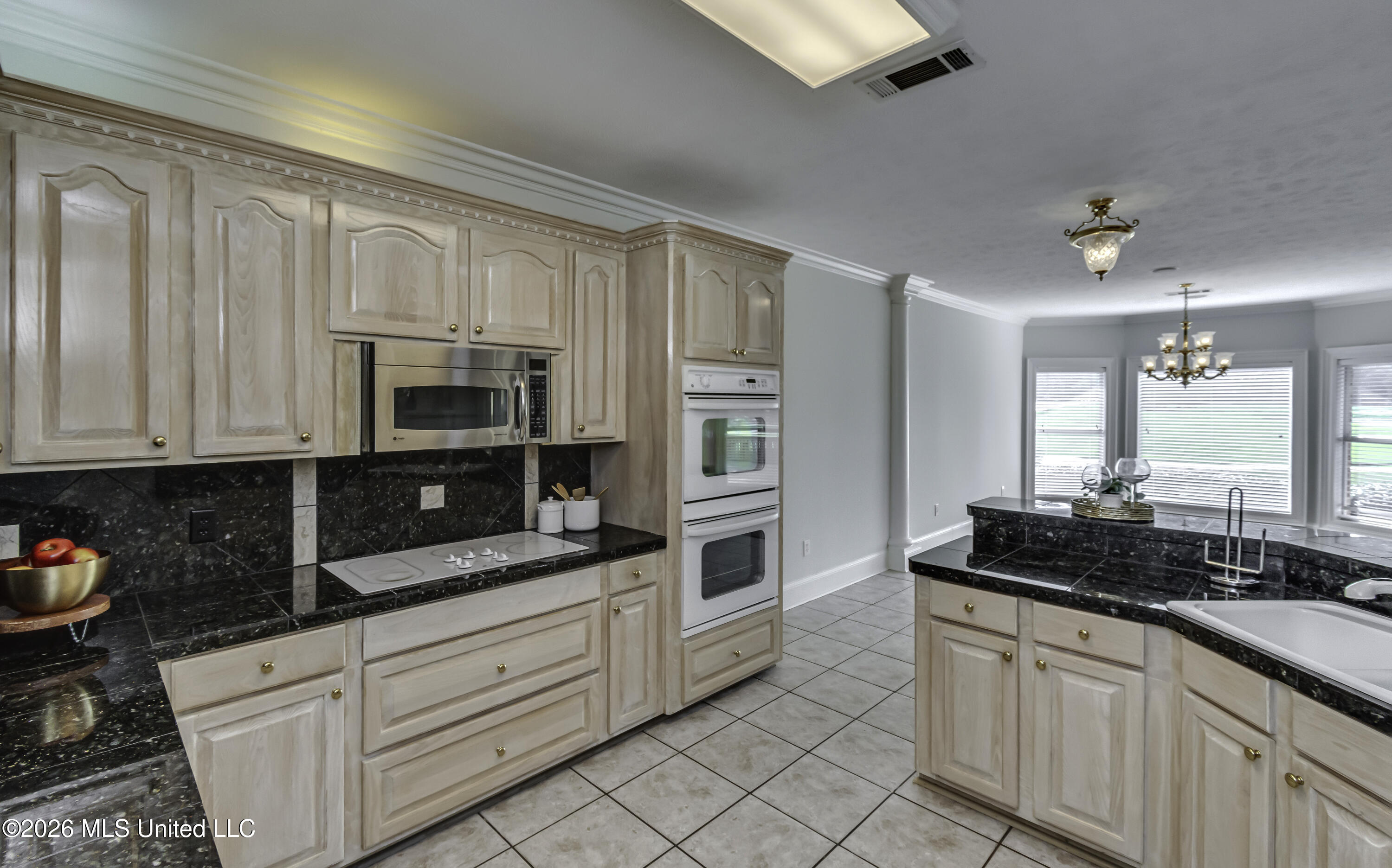 381 Bradford Drive Property Photo 26