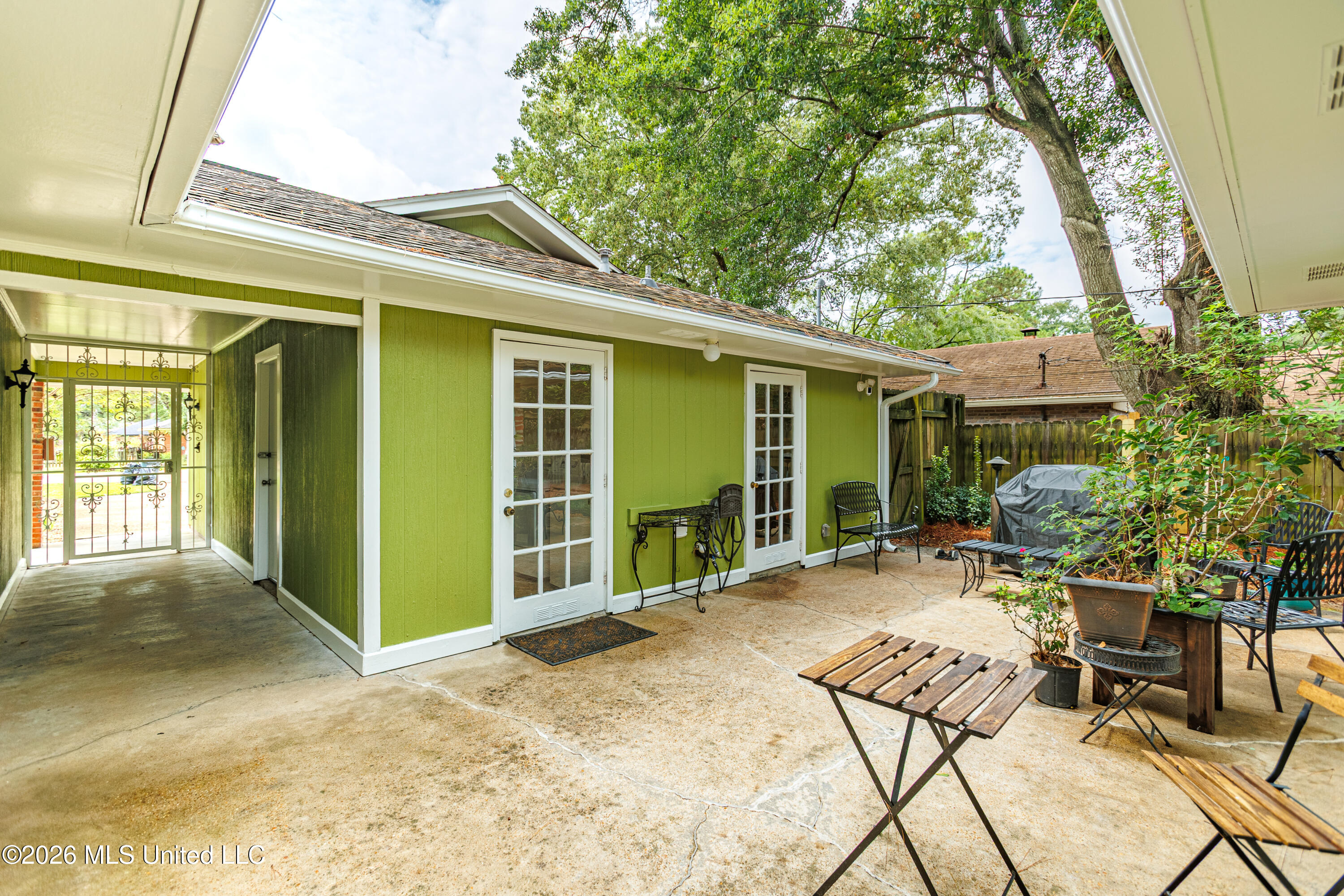 1480 Westbrook Road Property Photo 6