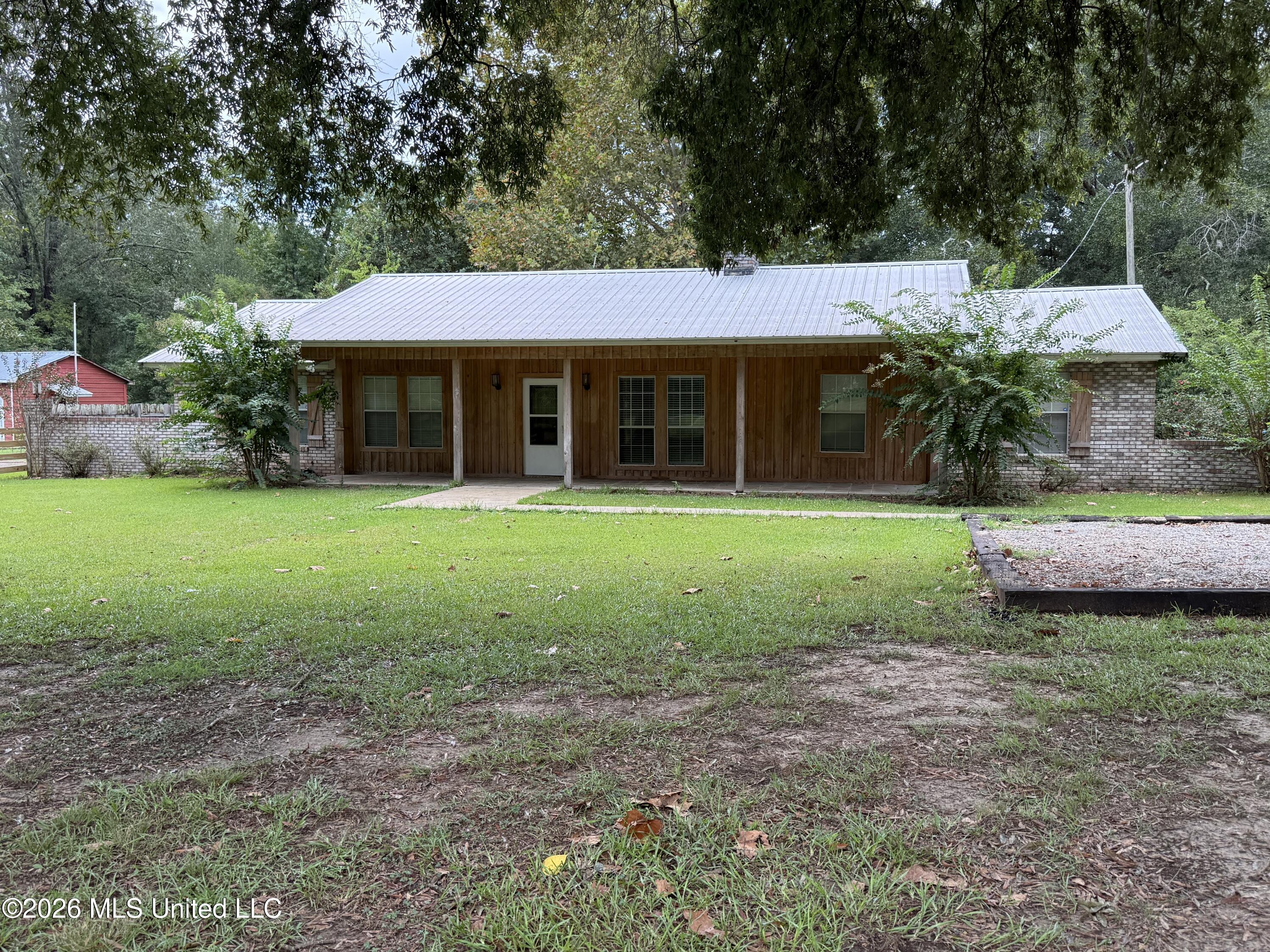 411 Drysdale Road Property Photo 1