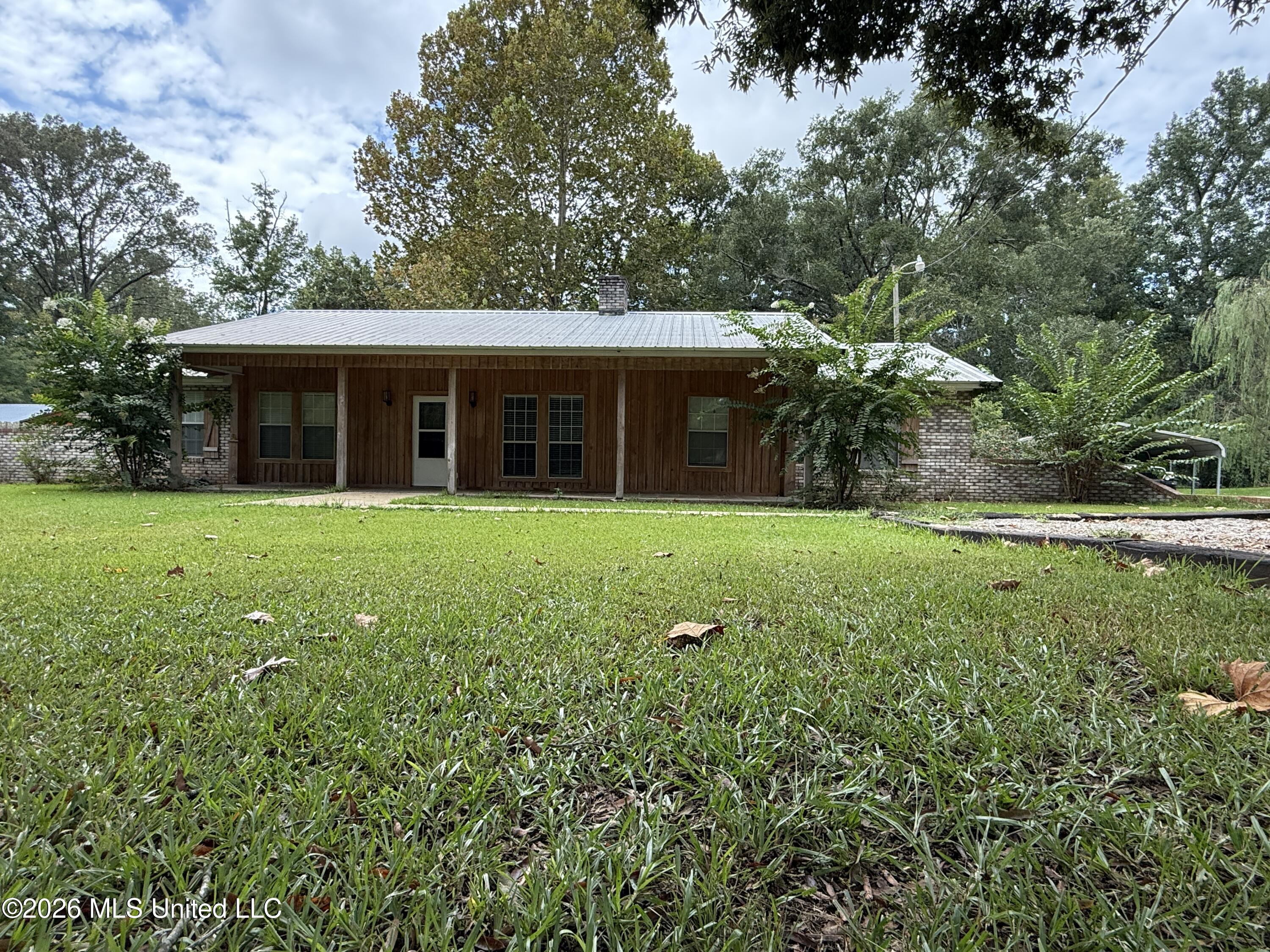 411 Drysdale Road Property Photo 4