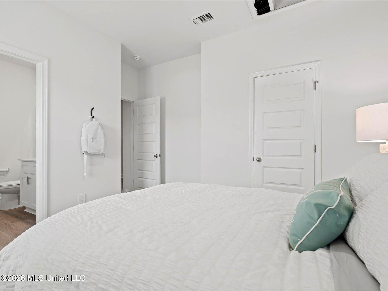 5078 Gibson Road Property Photo 10