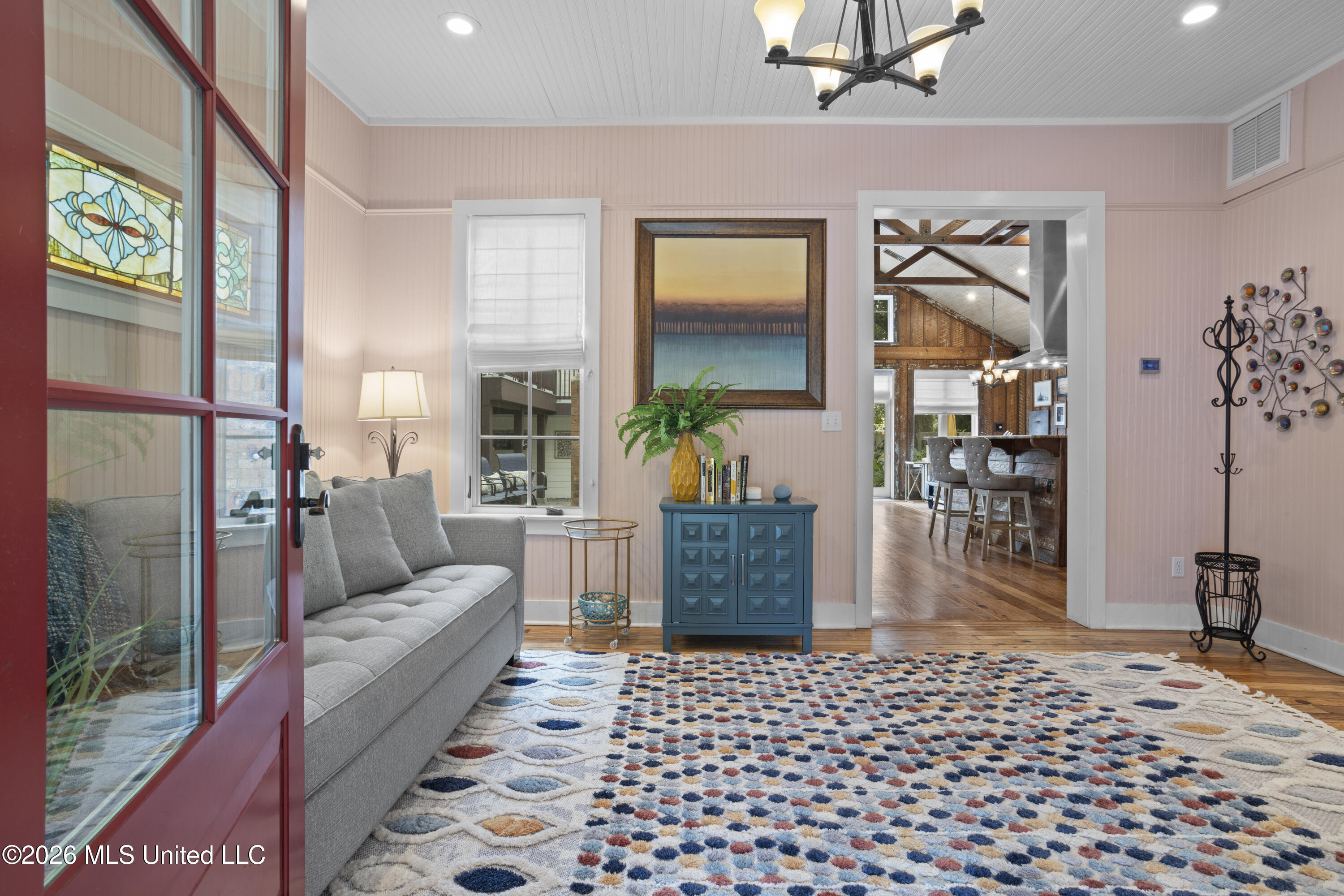 208 Saint Charles Street Property Photo 8