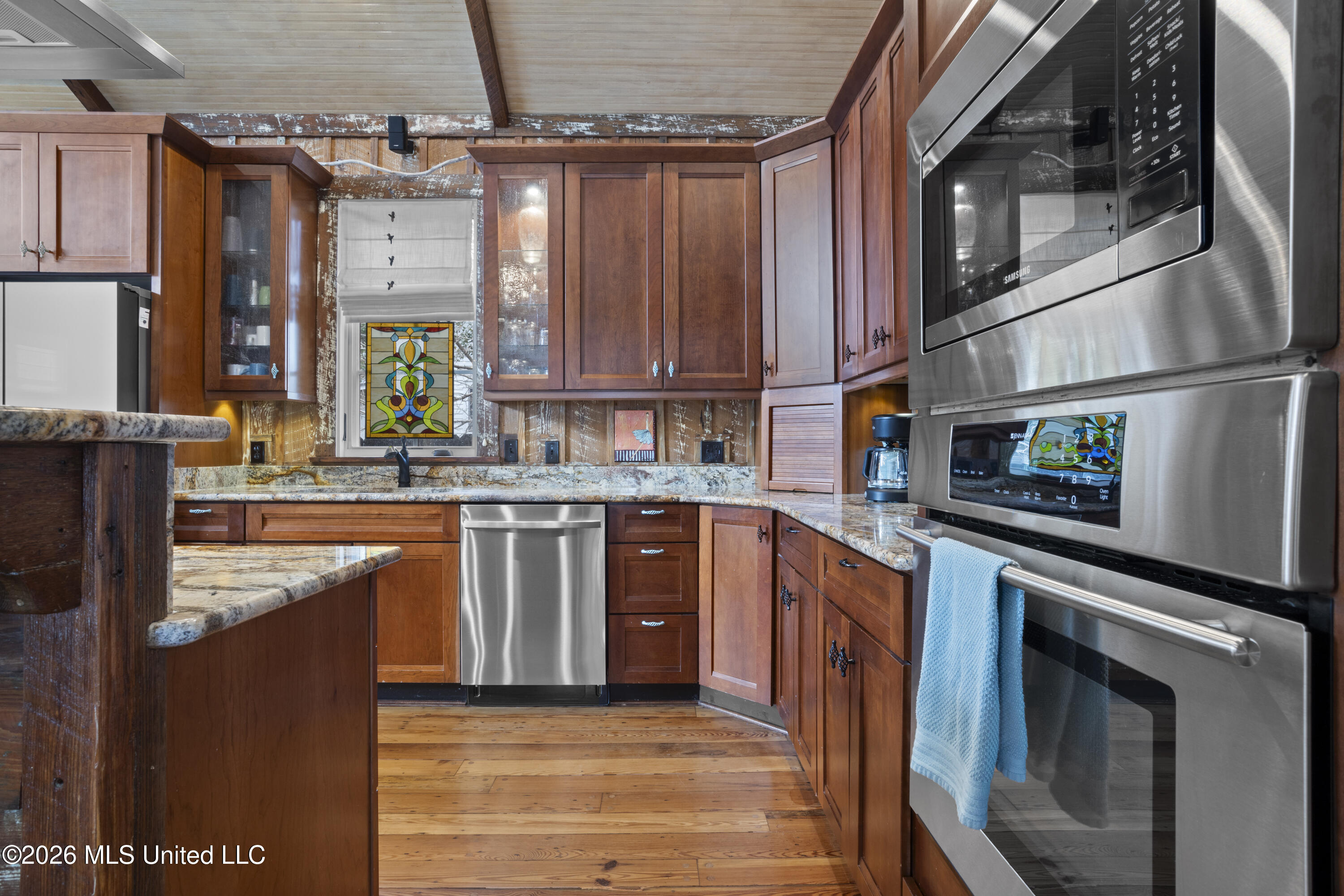 208 Saint Charles Street Property Photo 23