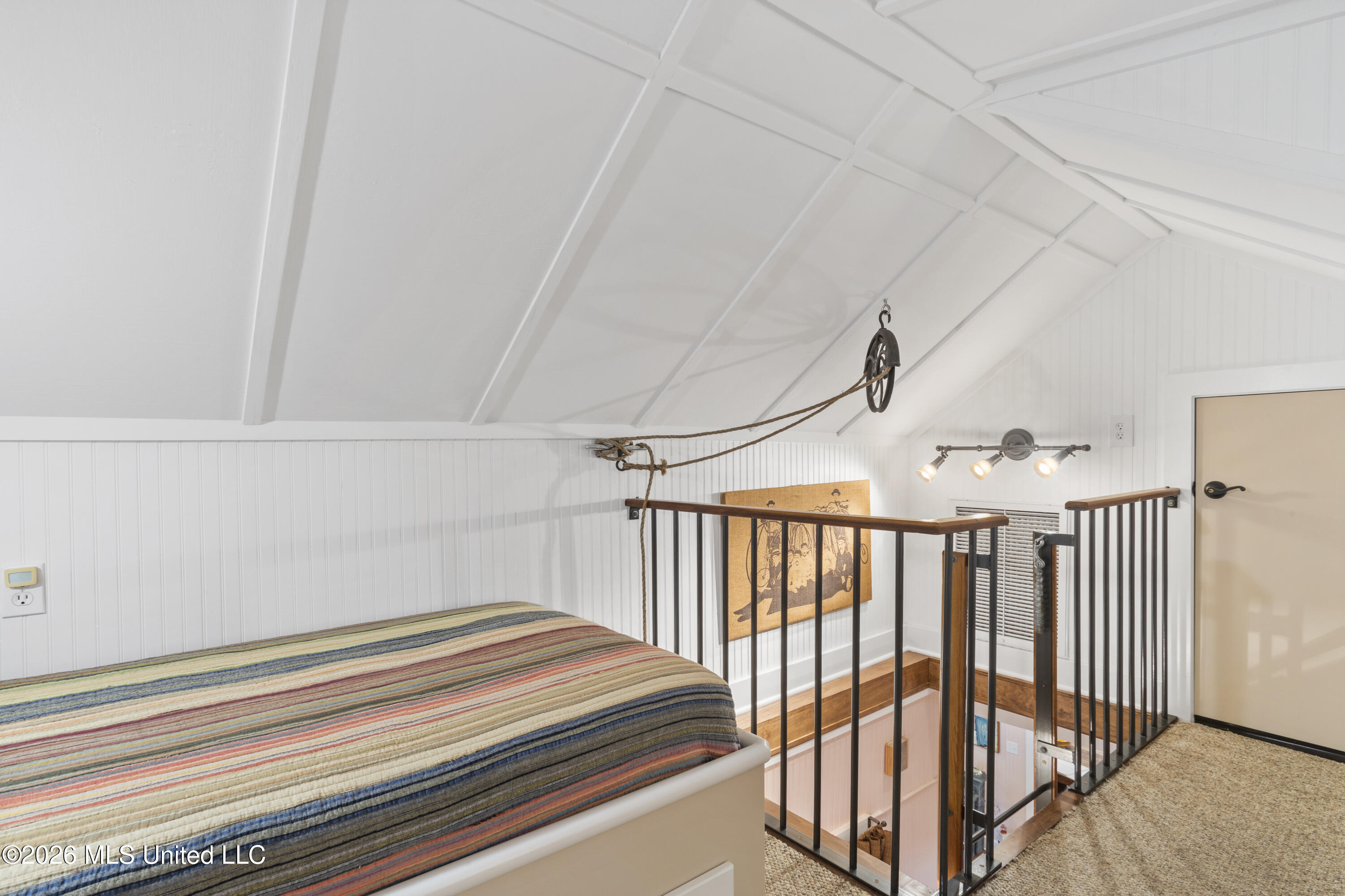 208 Saint Charles Street Property Photo 40