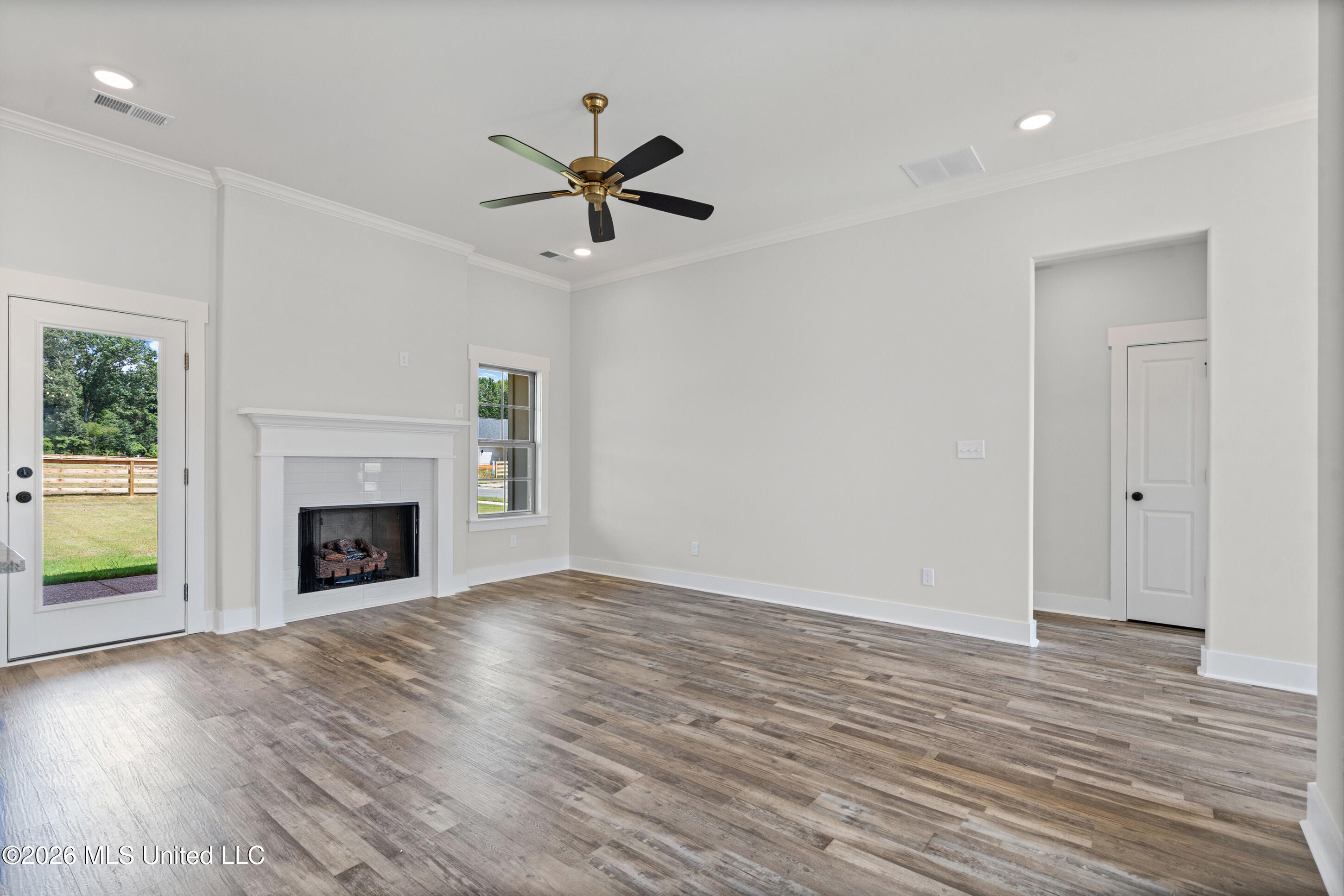 3634 Kreunen Street Property Photo 8