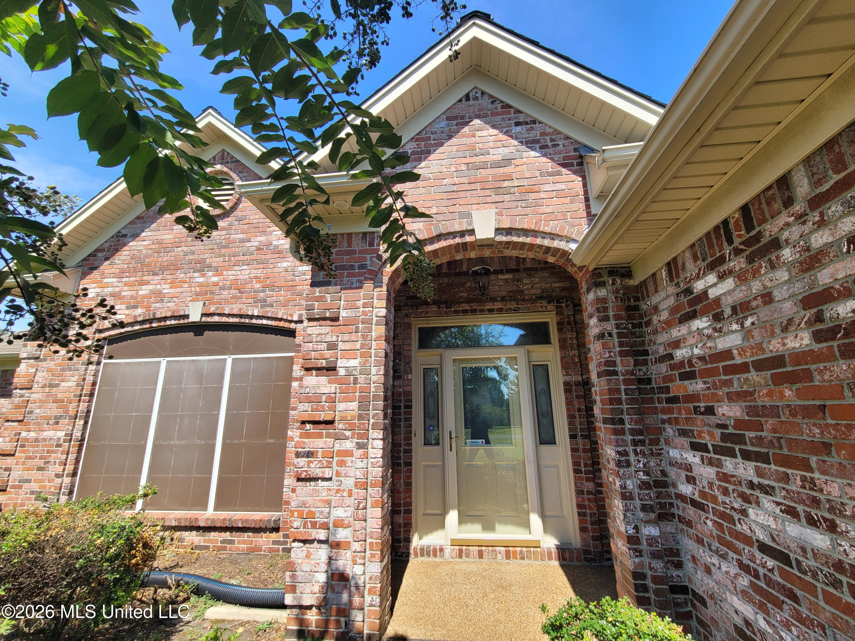 13165 Coldwater Drive Property Photo 2