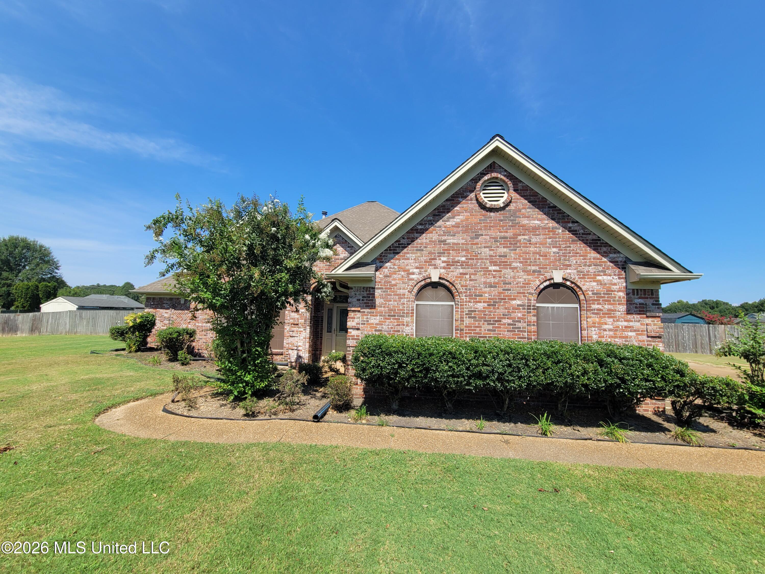 13165 Coldwater Drive Property Photo 3