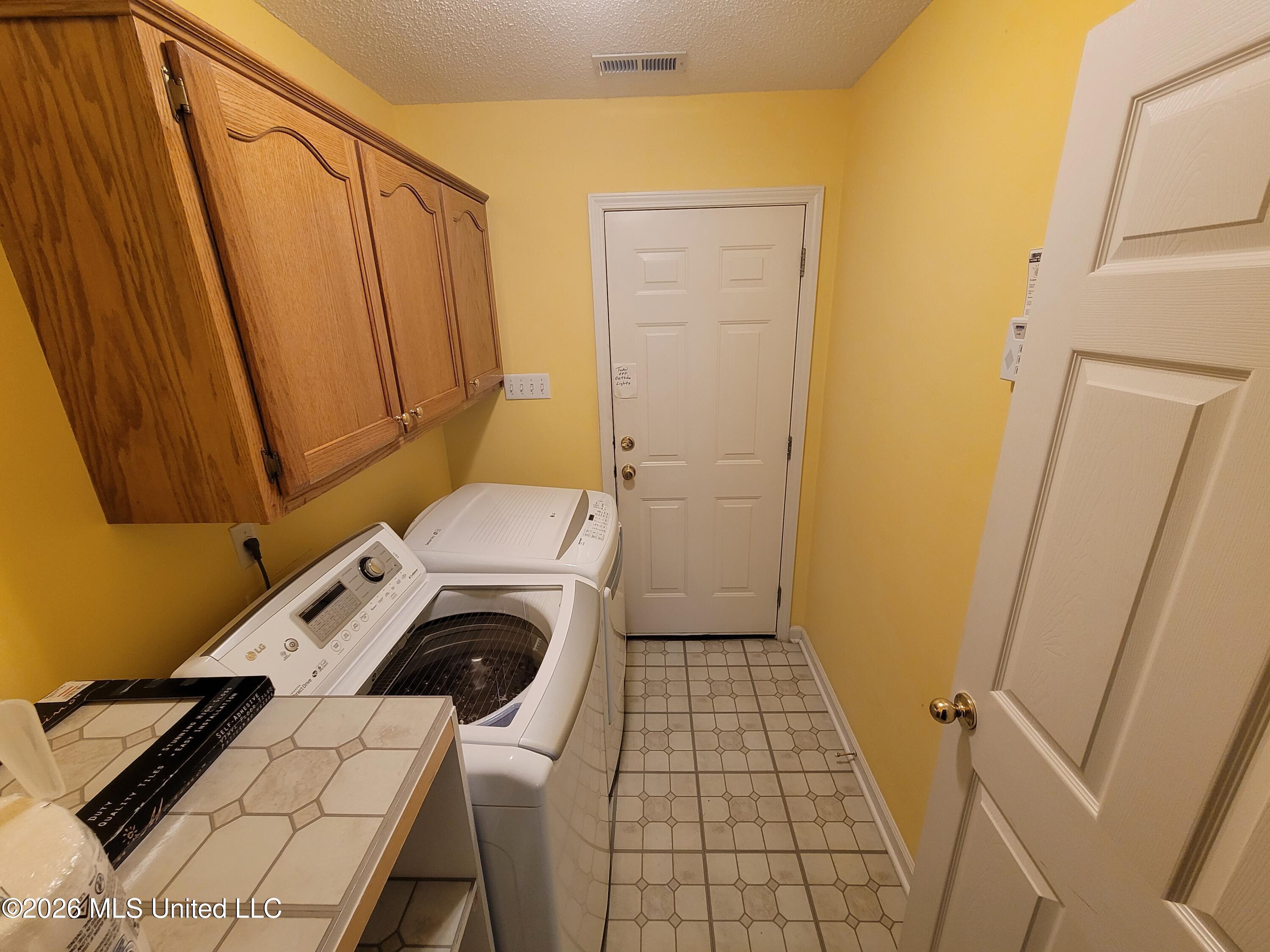 13165 Coldwater Drive Property Photo 36