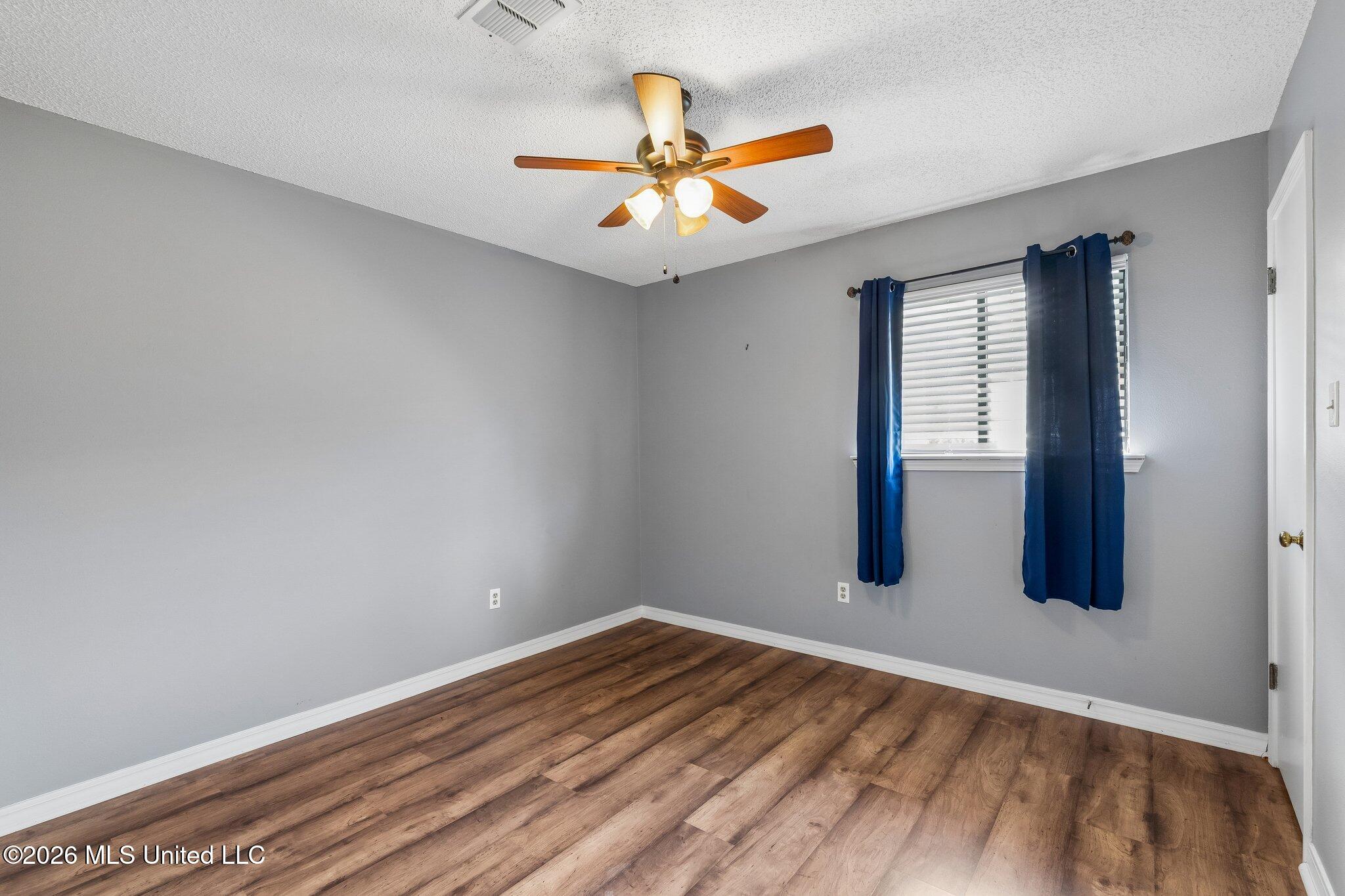 682 Oahu Street Property Photo 8