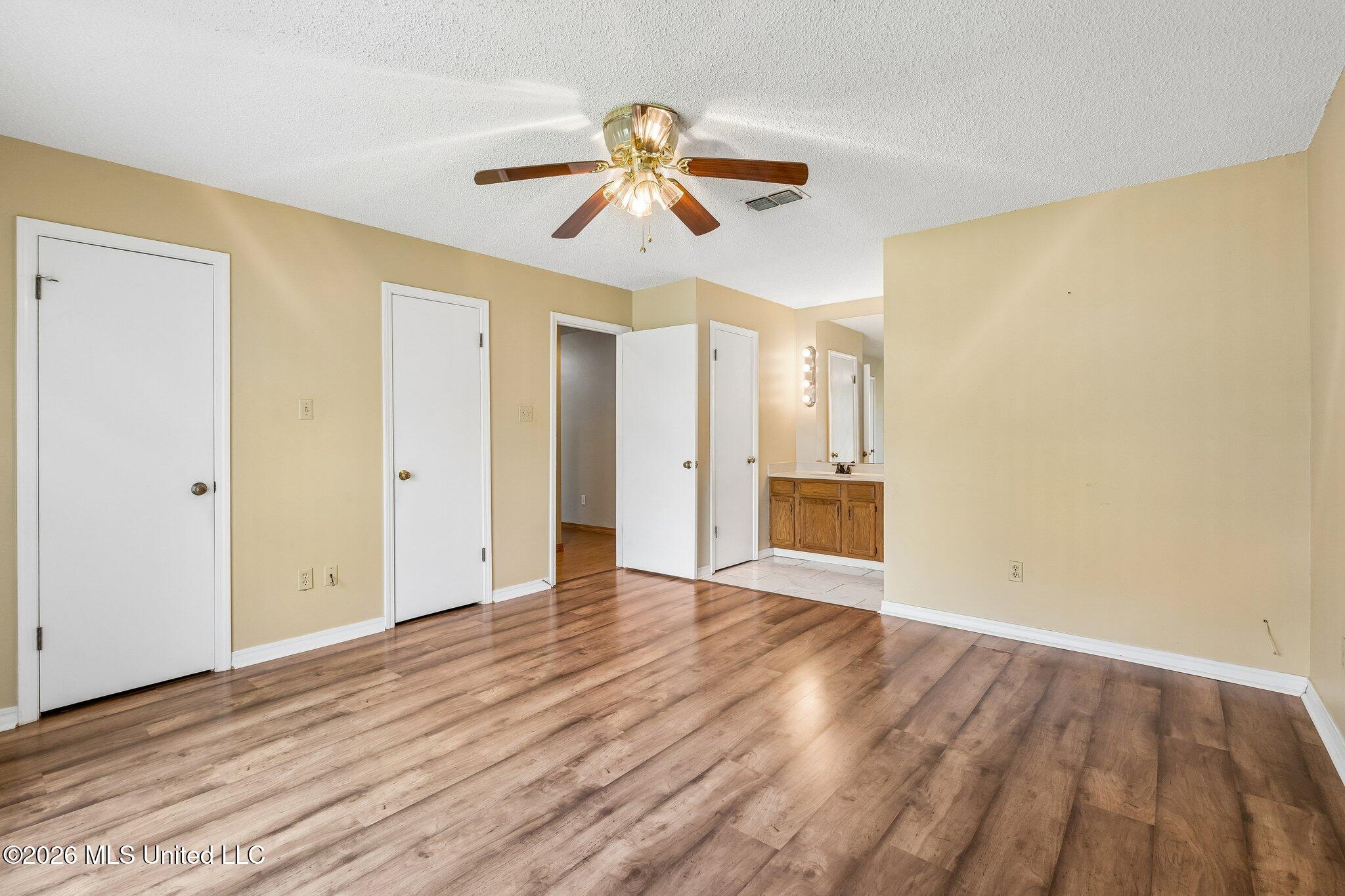 682 Oahu Street Property Photo 13