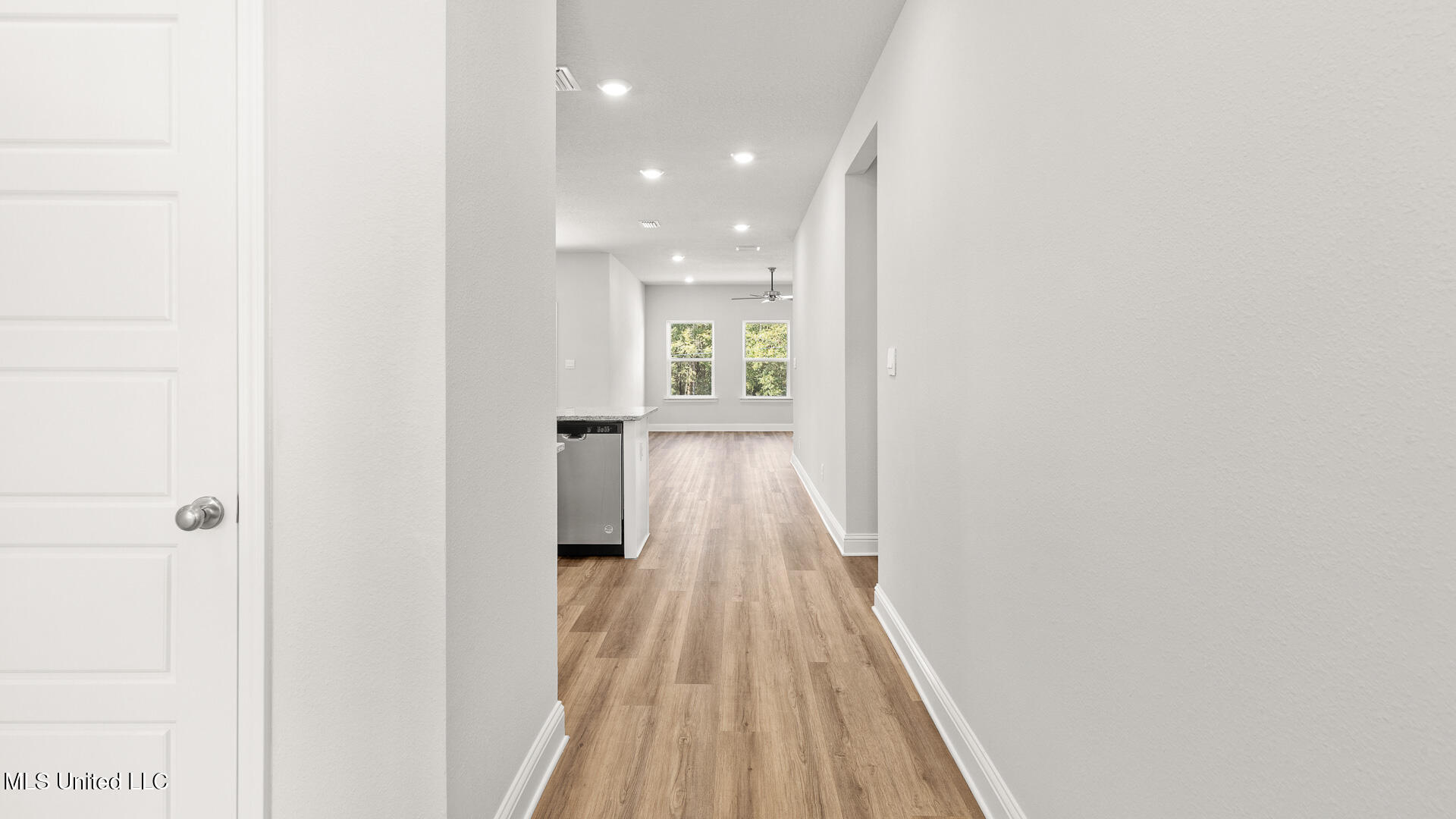 18441 Spring Hill Drive Property Photo 3