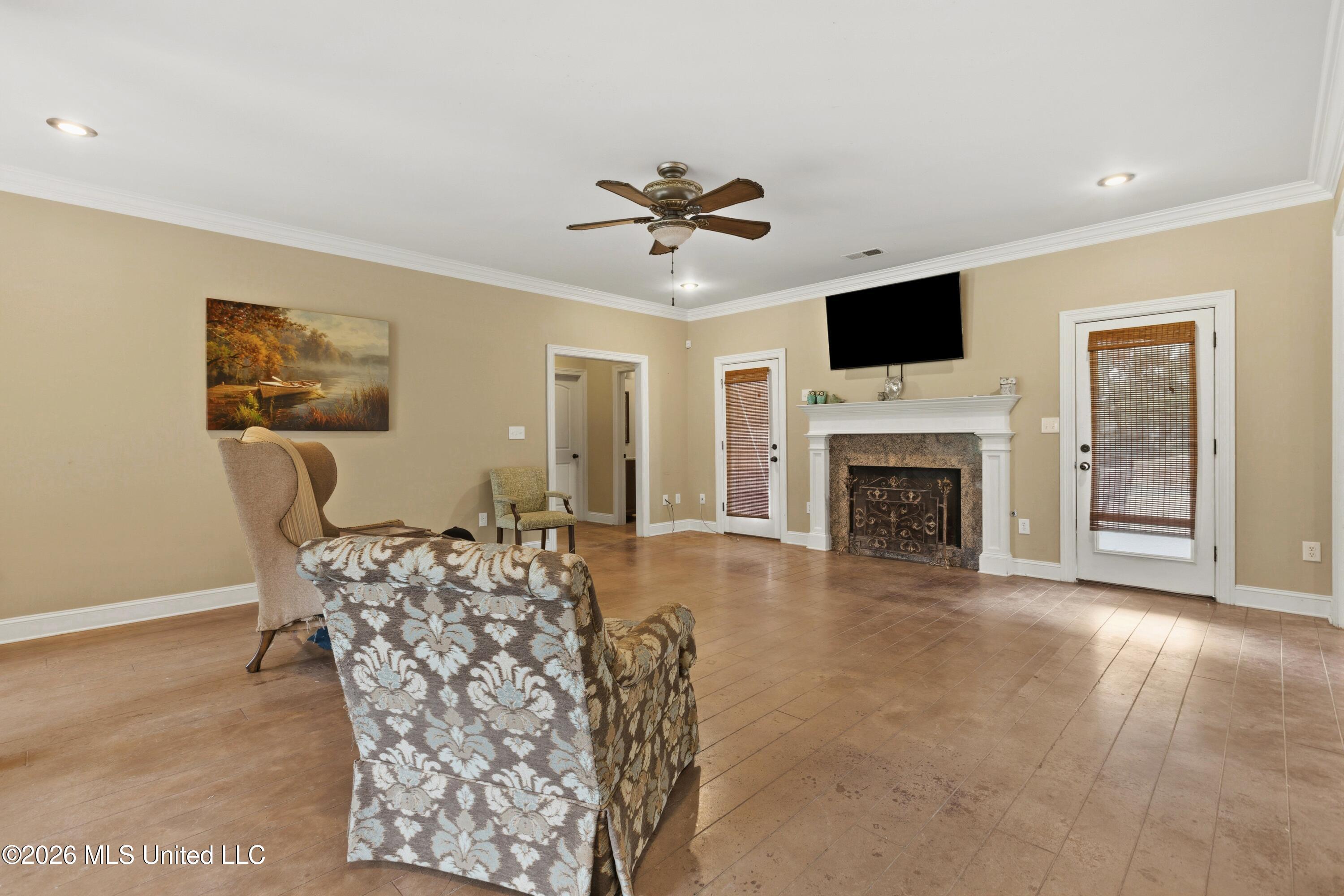 5125 Rolling Pine Circle Property Photo 6