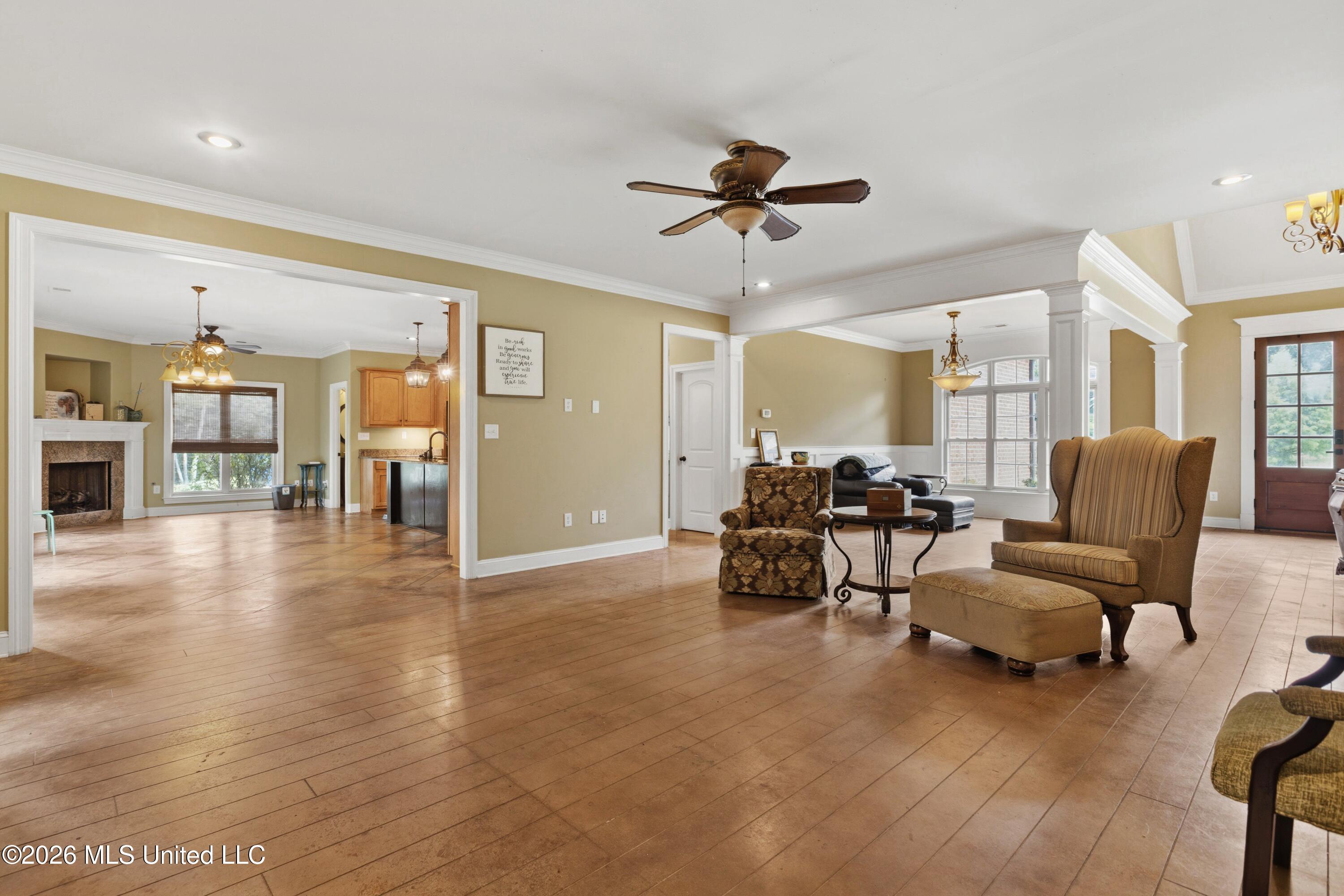 5125 Rolling Pine Circle Property Photo 7