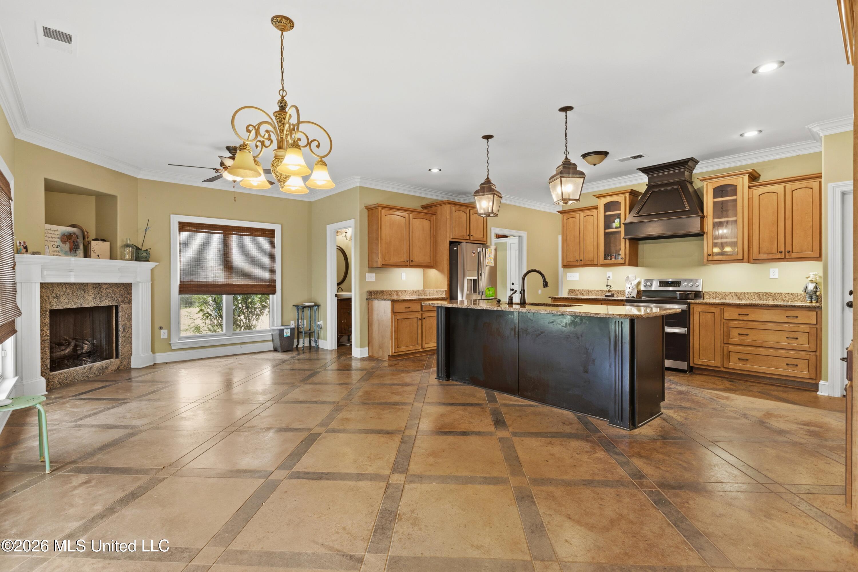 5125 Rolling Pine Circle Property Photo 8