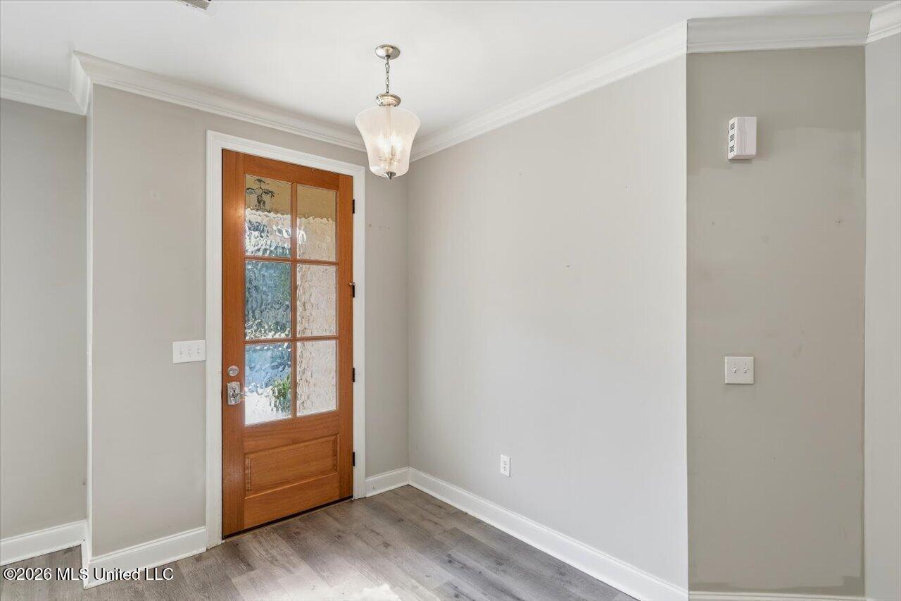 580 Hickory Place Property Photo 3