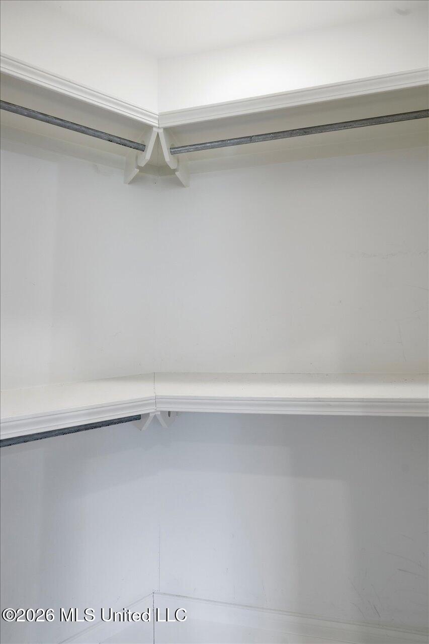 580 Hickory Place Property Photo 22