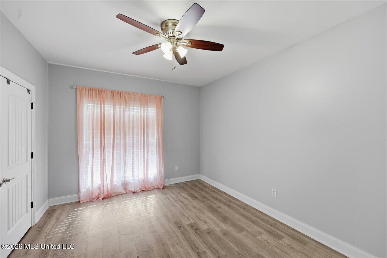 580 Hickory Place Property Photo 23