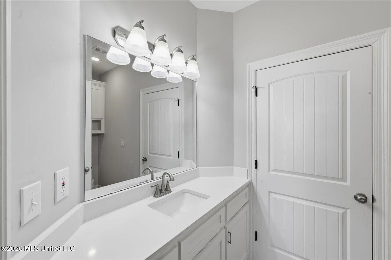 580 Hickory Place Property Photo 24