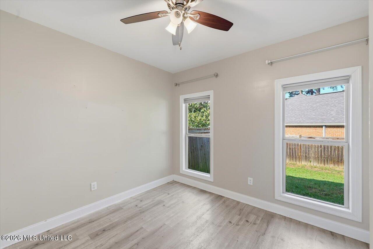 580 Hickory Place Property Photo 26