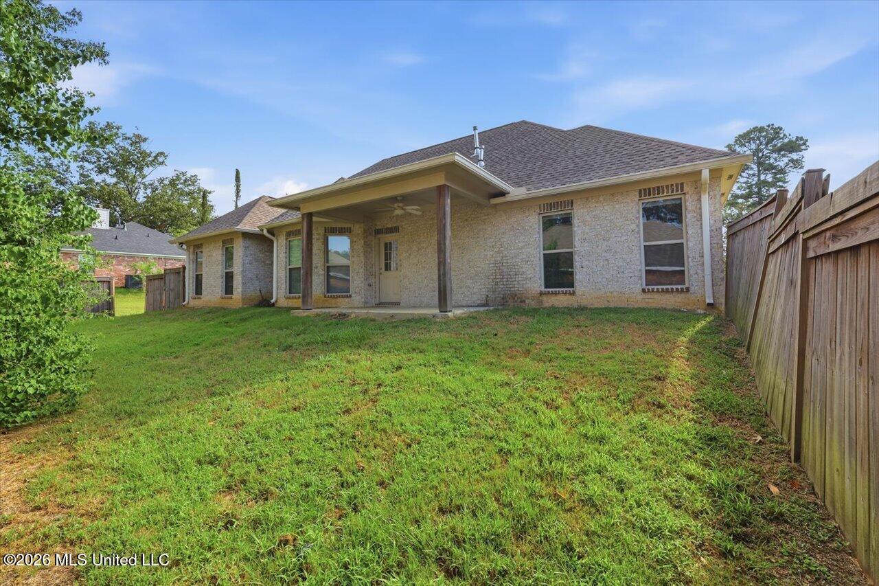 580 Hickory Place Property Photo 30