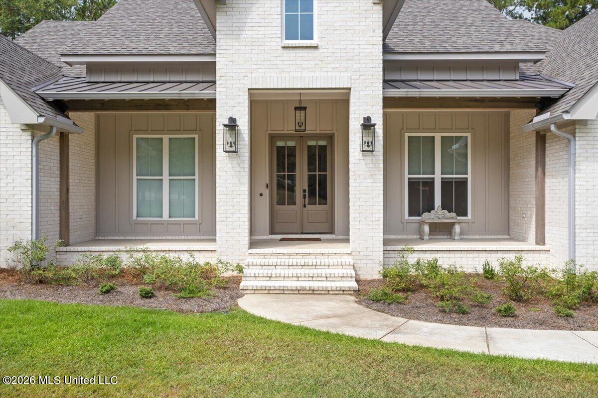 348 40th Place Property Photo 8