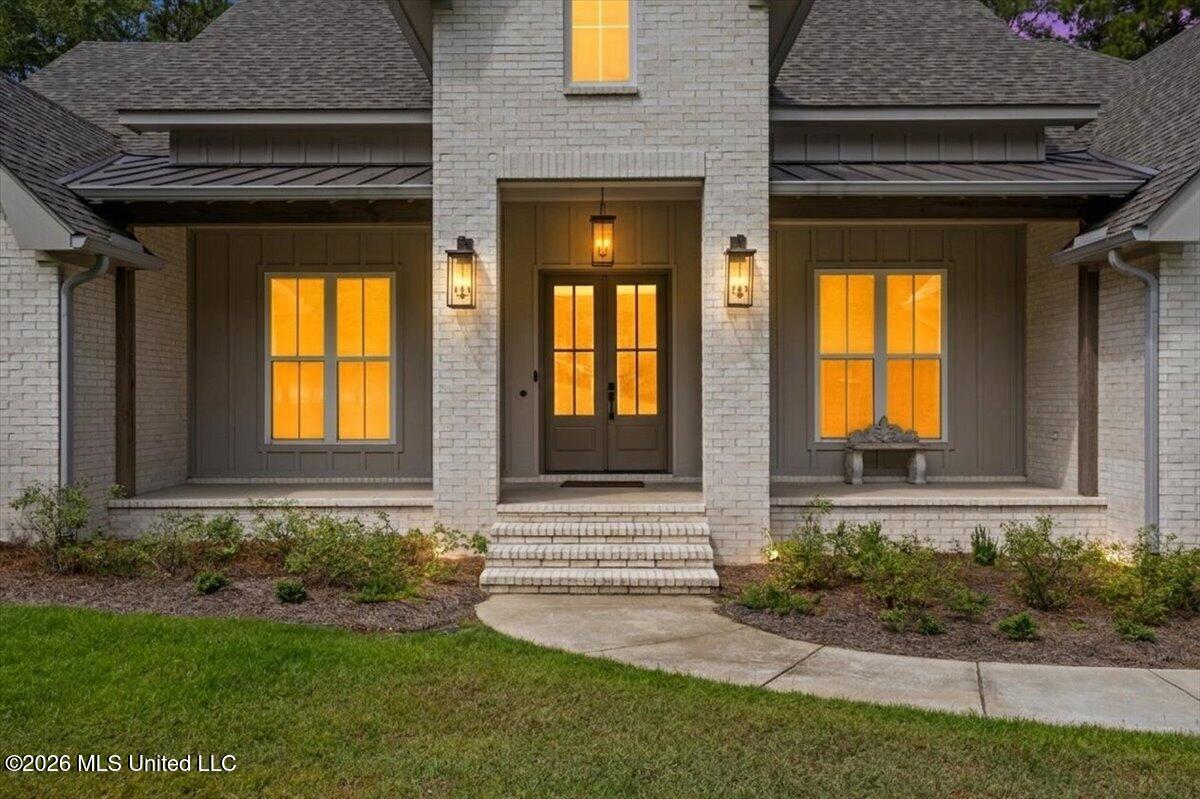 348 40th Place Property Photo 9