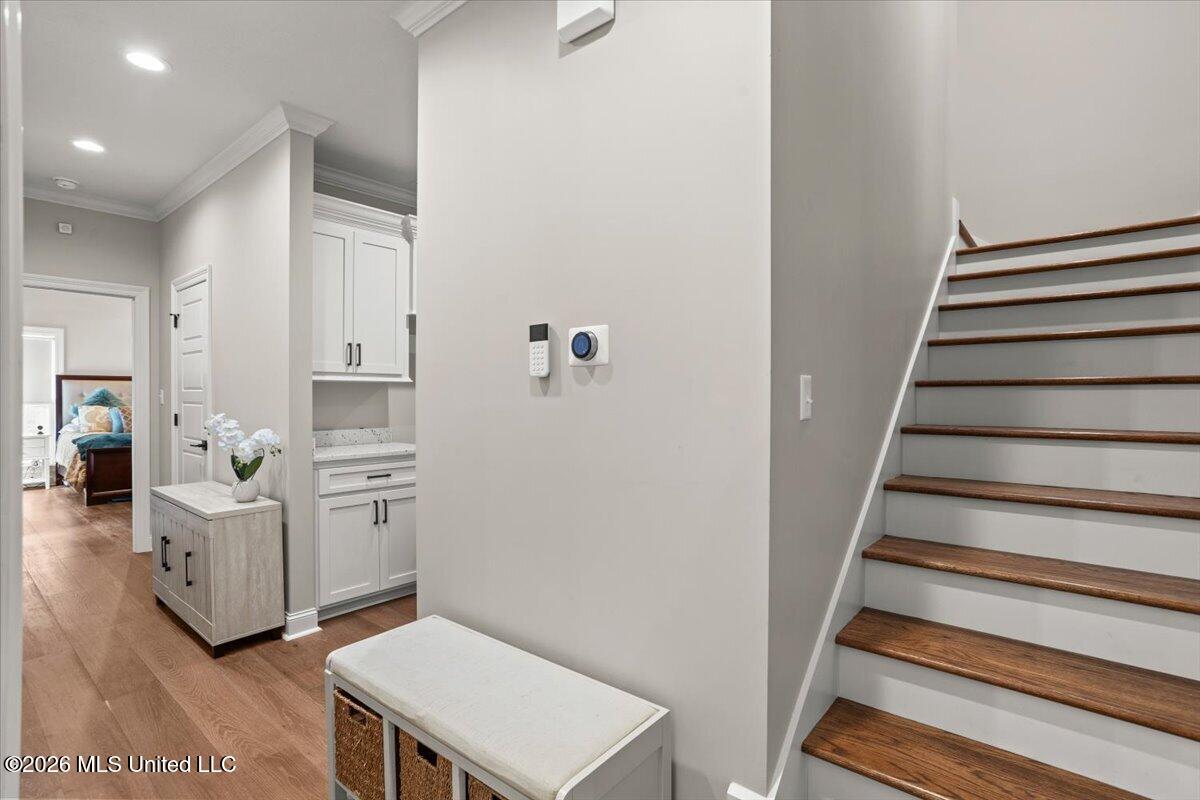 348 40th Place Property Photo 23