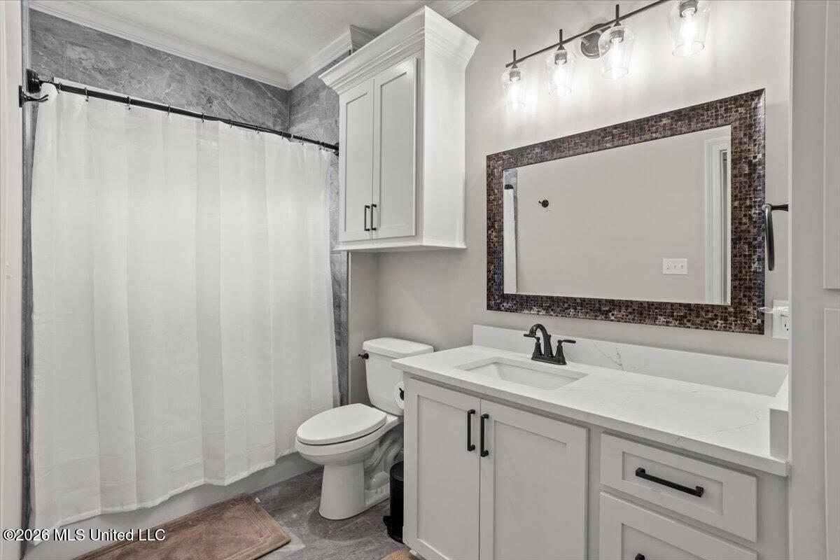 348 40th Place Property Photo 33