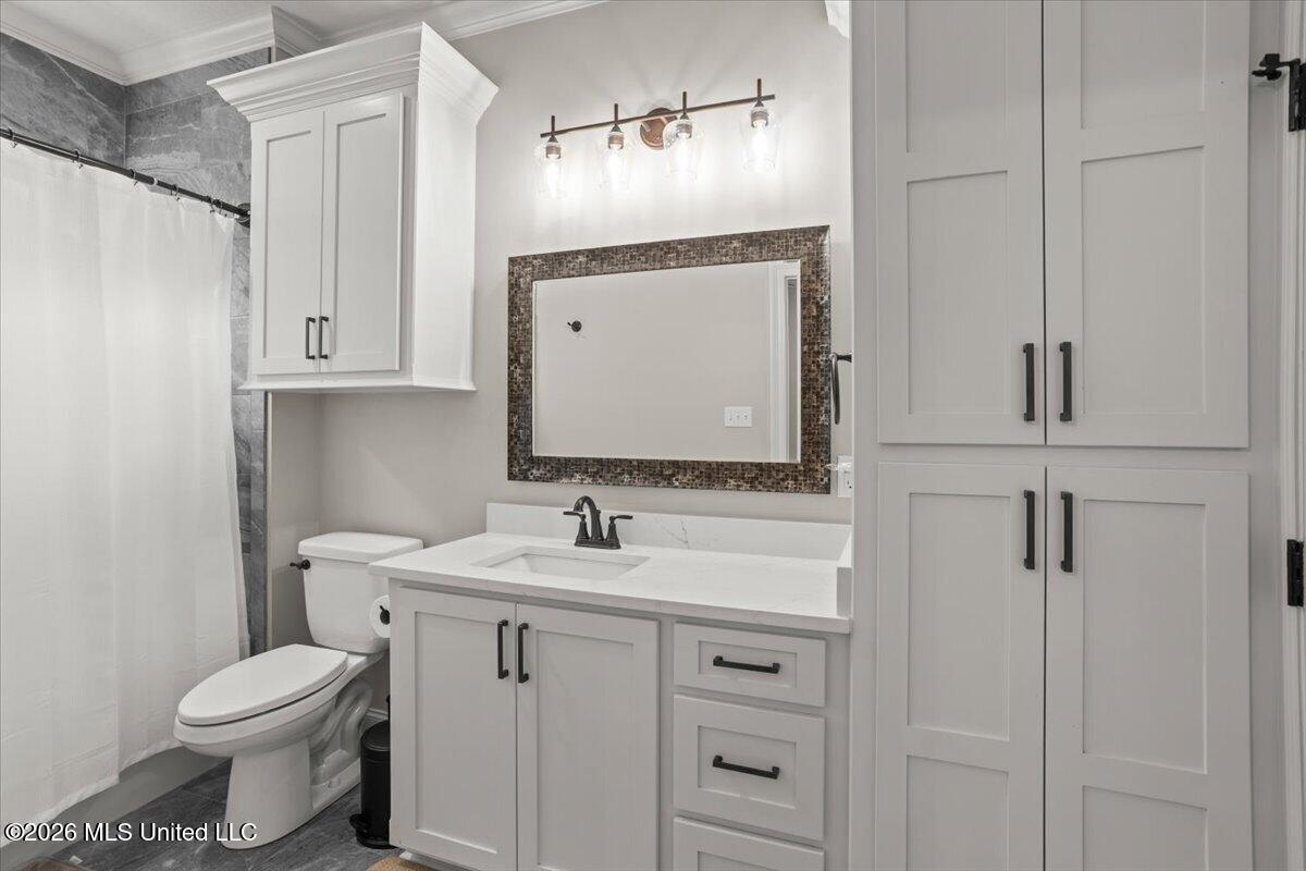 348 40th Place Property Photo 34