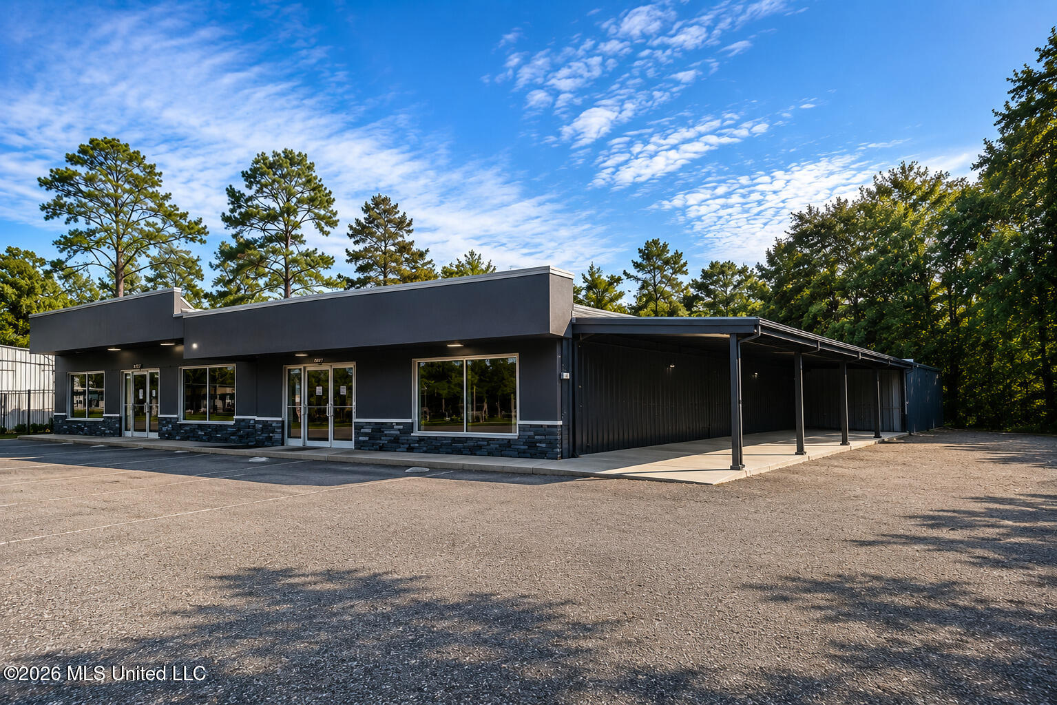 4107 Popp's Ferry Road Property Photo 2
