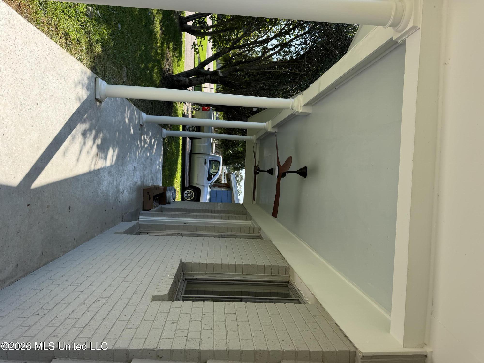 1114 Pear Street Property Photo 2