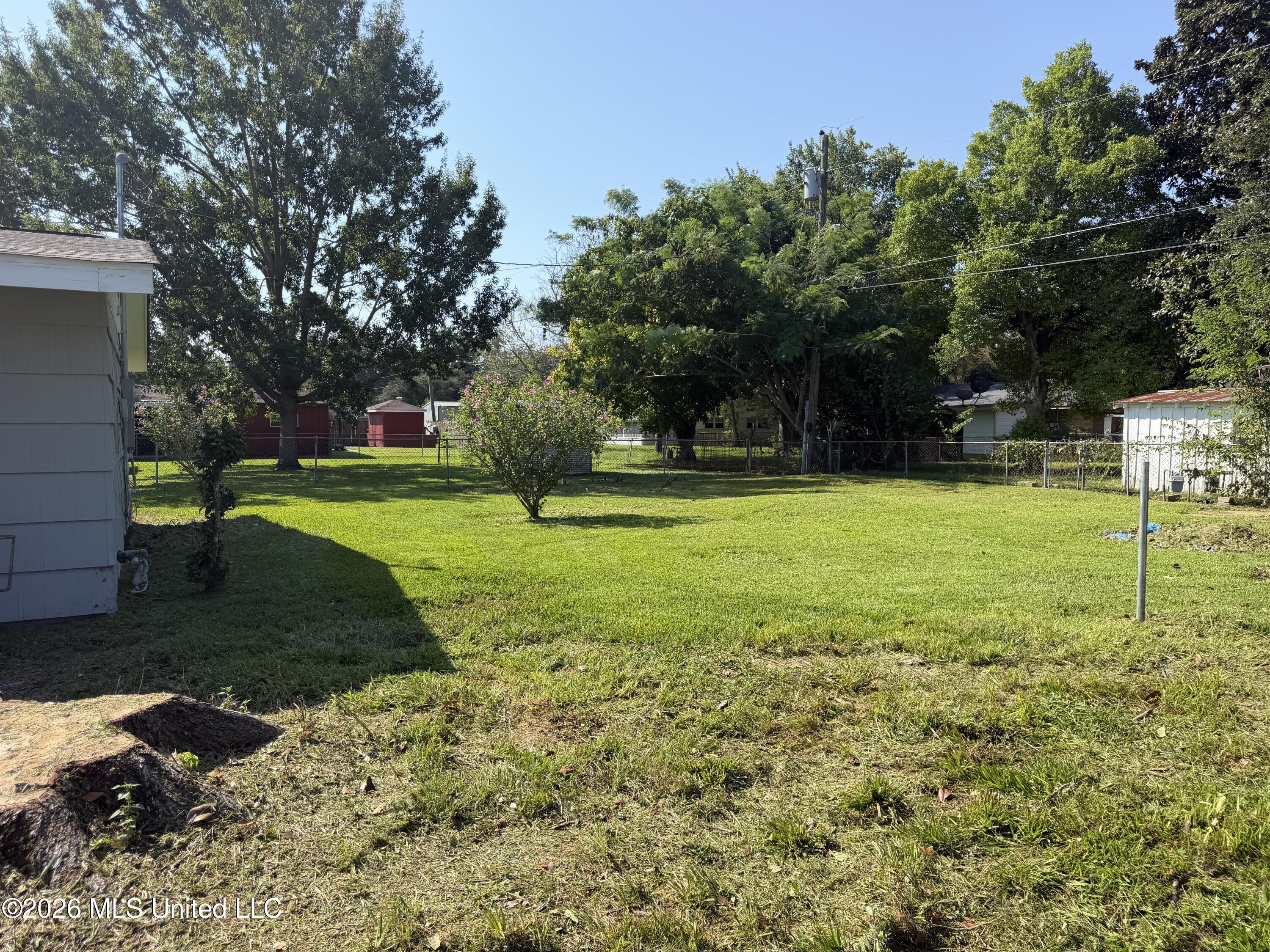 1114 Pear Street Property Photo 3